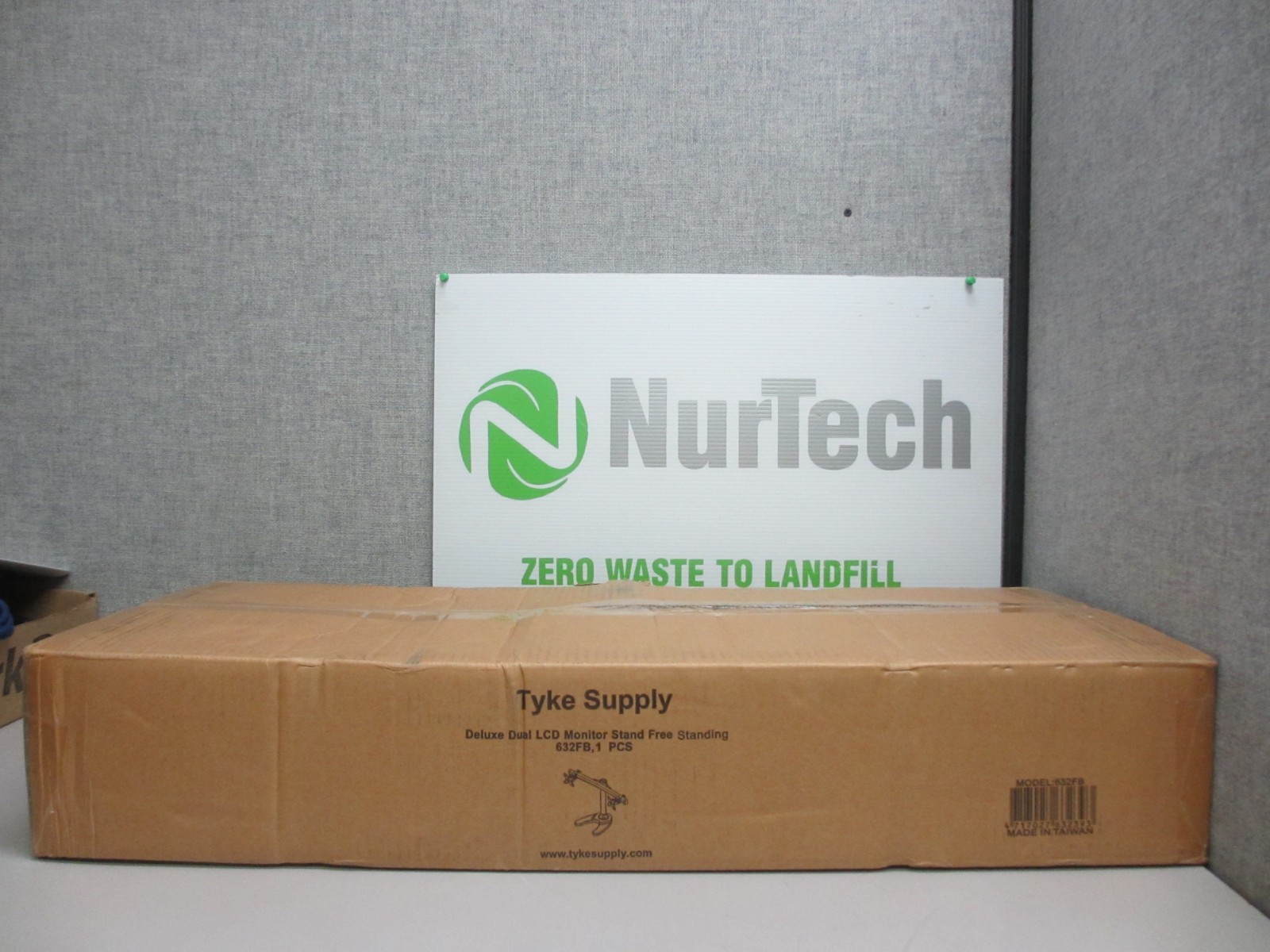 TYKE Supply Deluxe Dual LCD Monitor Stand Free Standing 632FB