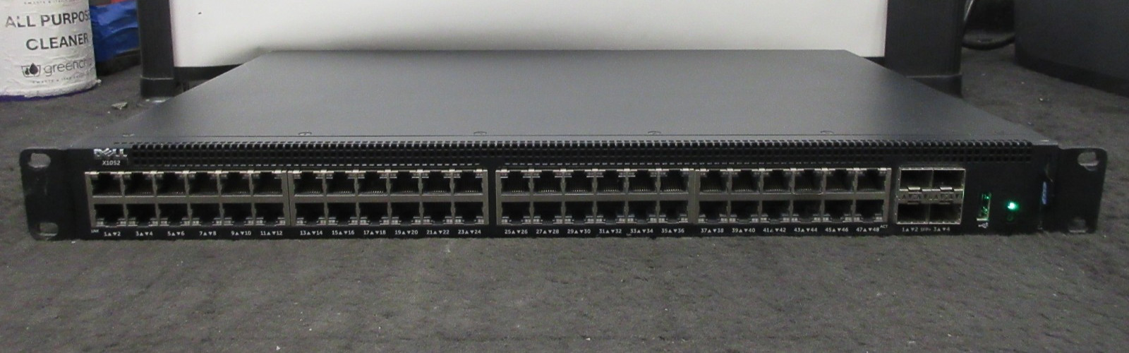 Dell  X1052 48x 1GbE 4x SFP+ Gigabit Ethernet Managed Switch