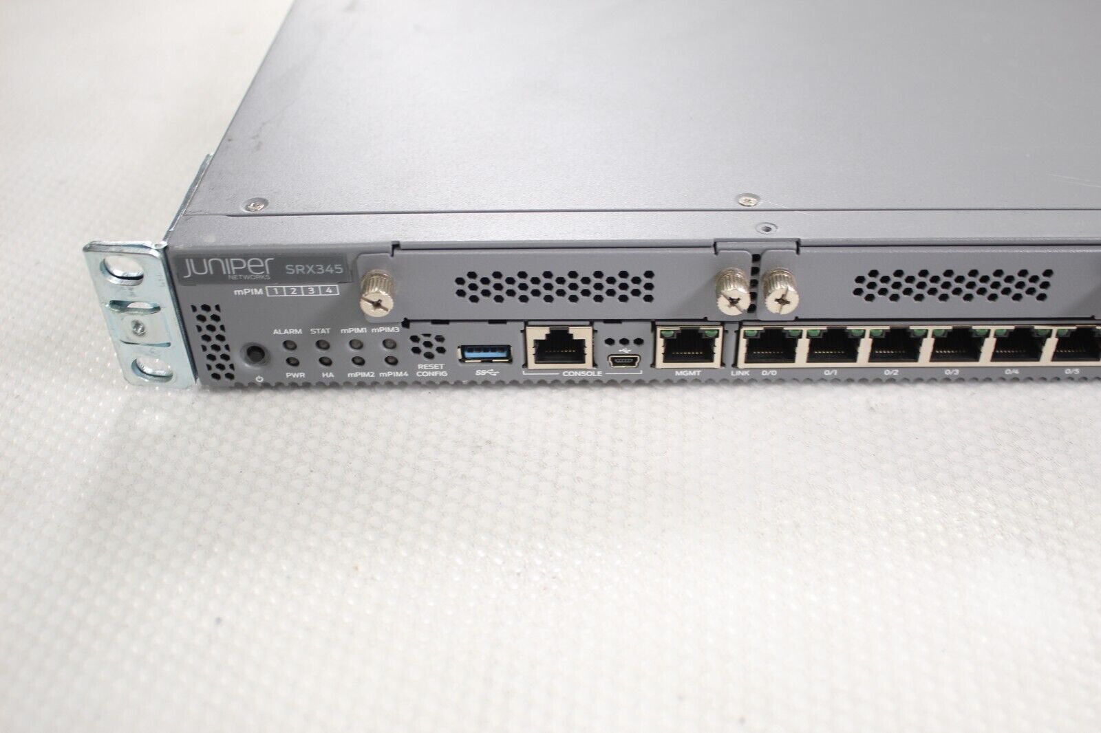 Juniper SRX345 Services Gateway Security Appliance 650-065042 Rev:12