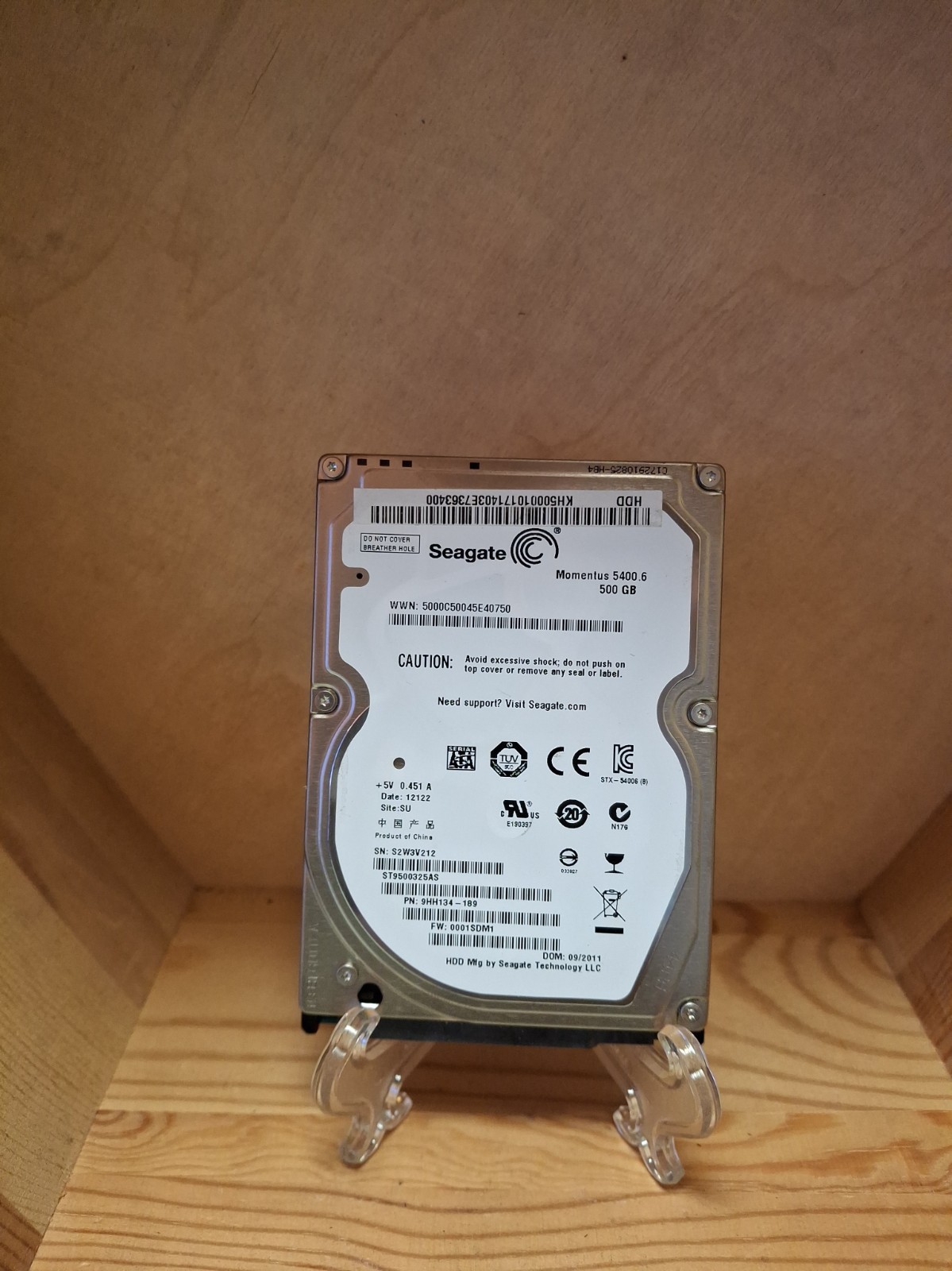 Seagate Momentus 500GB Internal Hard Drive 2.5" ST9500325AS 9HH134-189