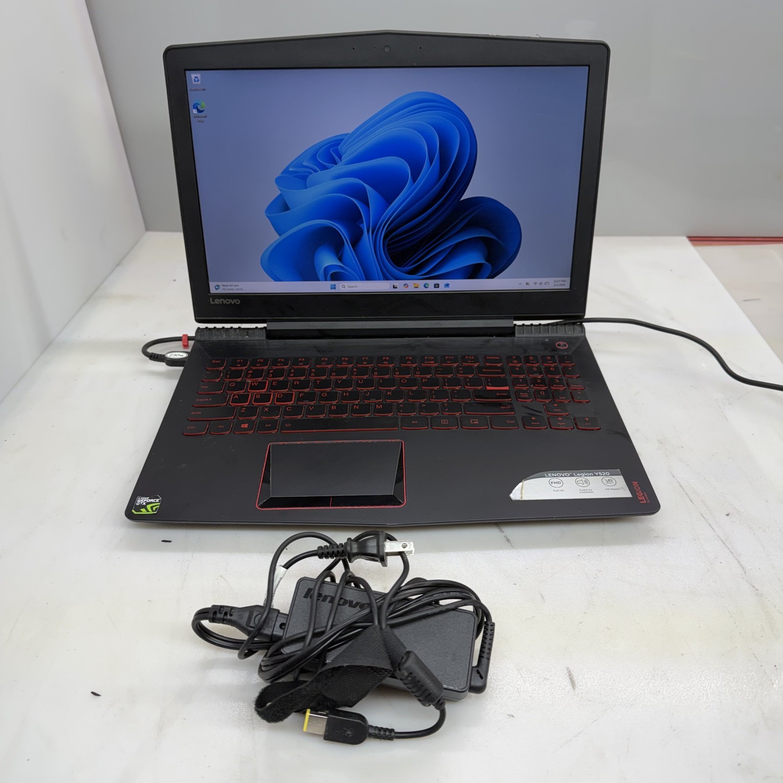 LENOVO Legion Y520-15IKBM i7-7700HQ@2.80GHz 8 GB 512 GB NVMe GTX 1060 15.6" W11H