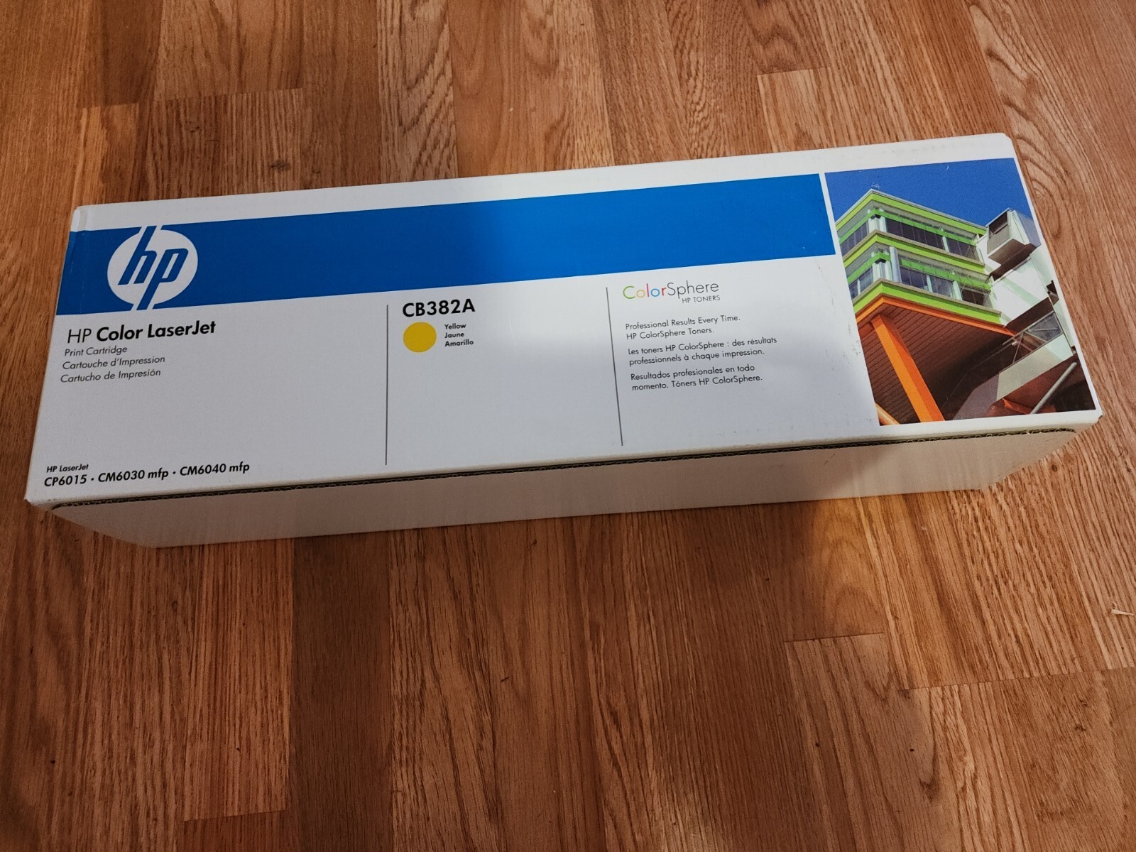 HP 824A OEM (CB382A) Yellow LaserJet Print Cartridge-SEALED BOX