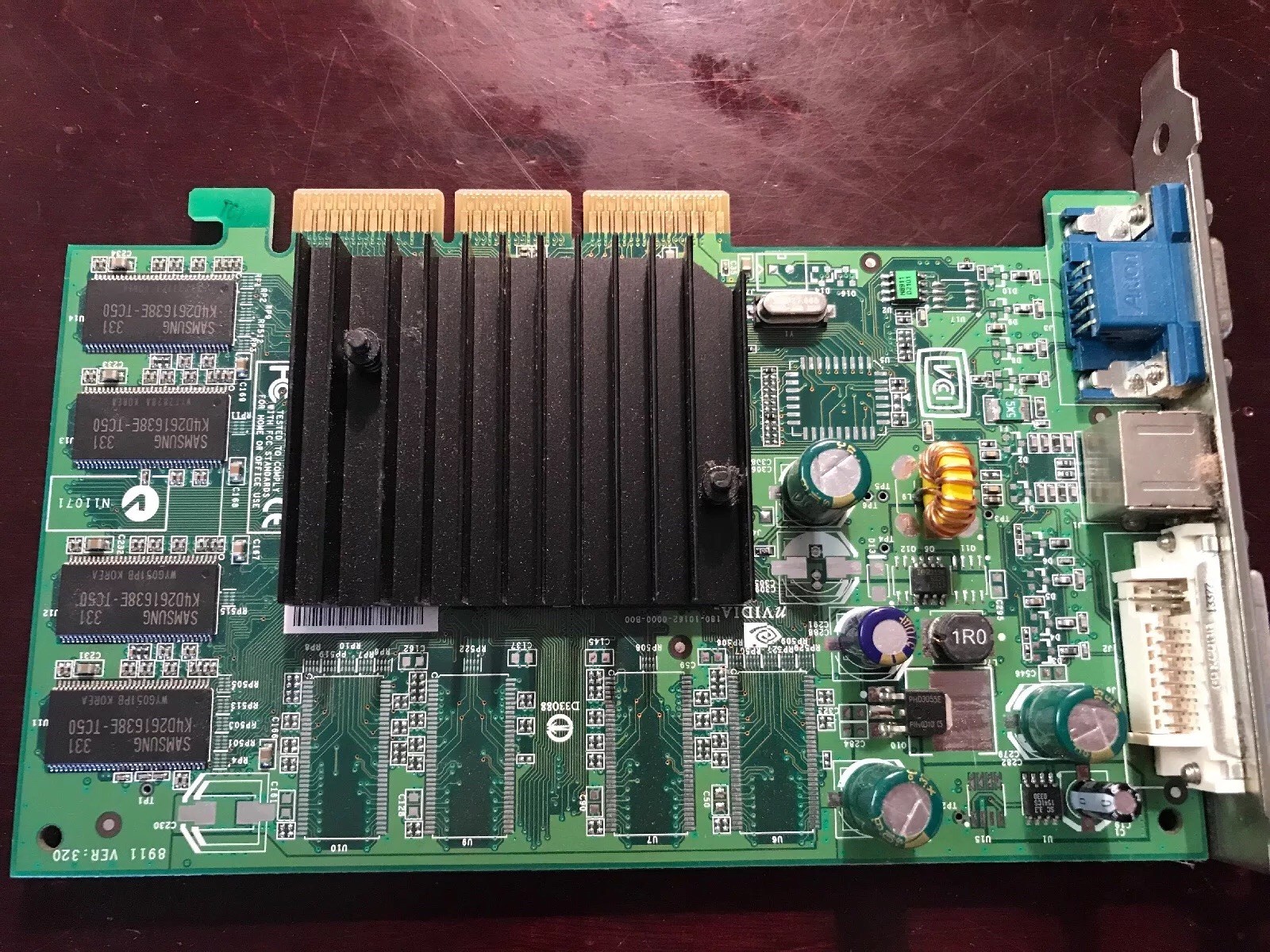 Nvidia Dell CN-09Y77-69602-39M-7709 Video Card