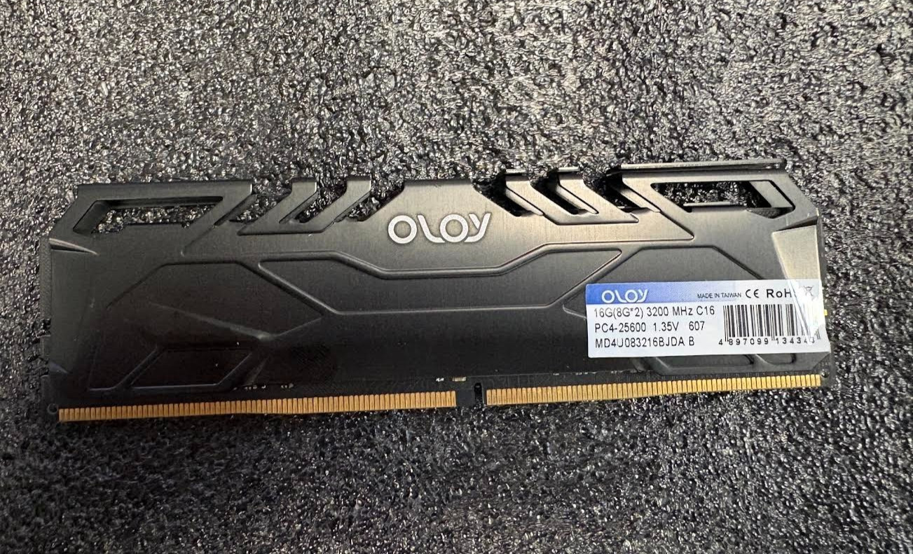 OLOY BLACK OWL DDR4 8GB (1x8GB) DDR4 3200MHz - Desktop Memory