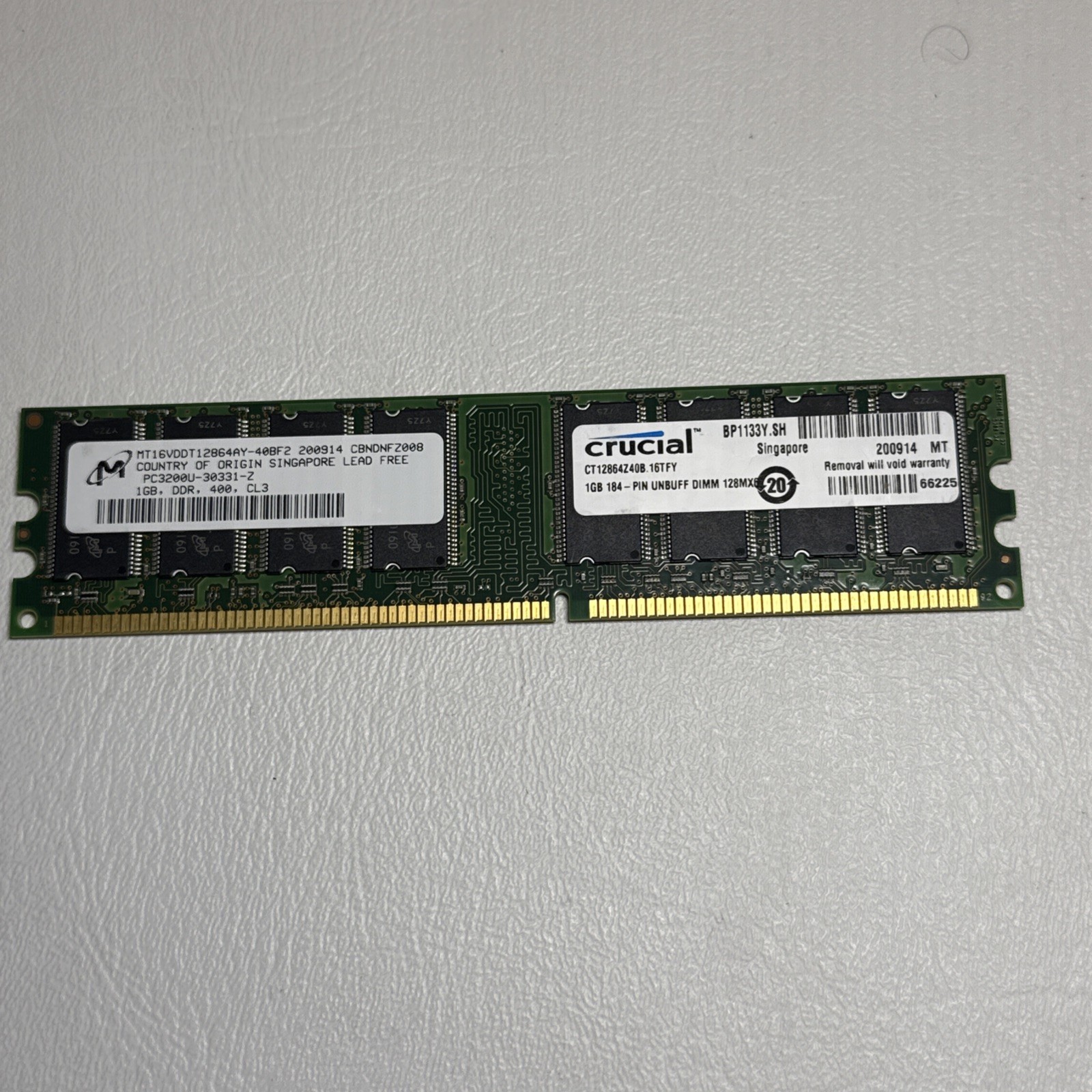 Micron Crucial 1GB DDR-400 PC3200U Desktop RAM MT16VDDT12864AY-40BF2 CL3 184 Pin