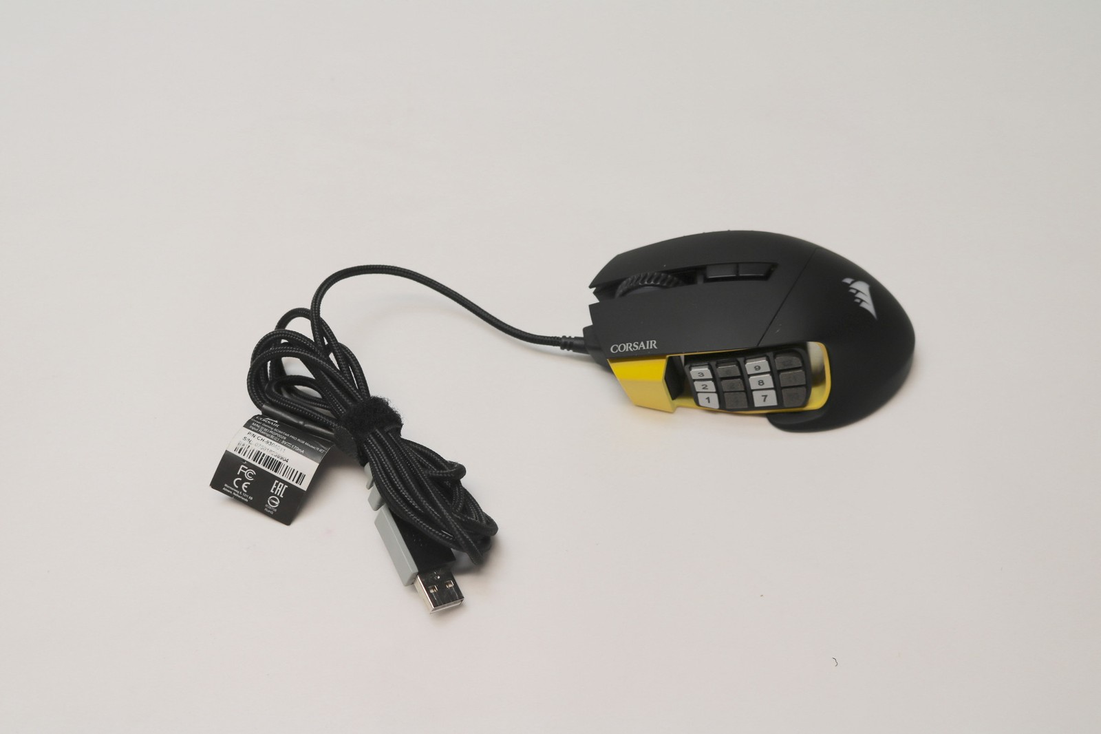 Corsair CH-9304011-NA Scimitar PRO 17 Buttons Wired Optical Gaming Mouse Yellow