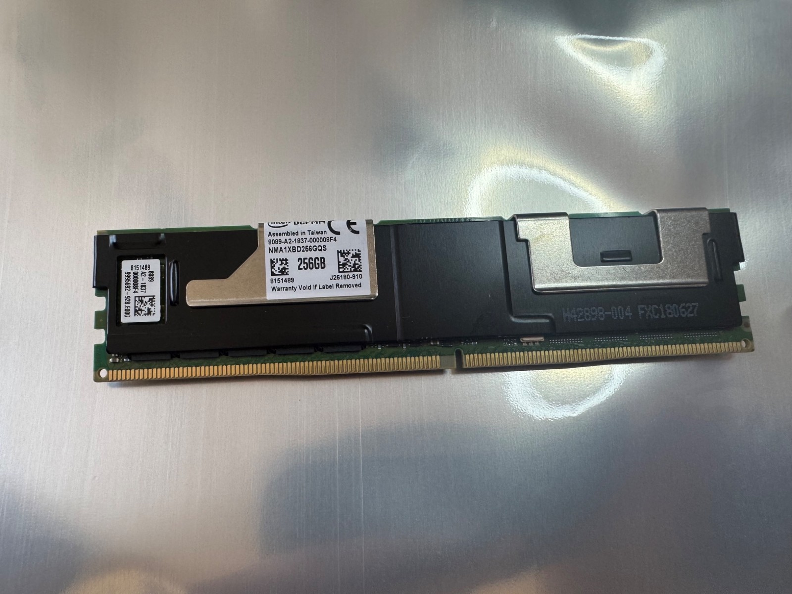Intel DCPMM Optane DC Persistent Memory 256GB – NMA1XBD256GQS 2666MHz