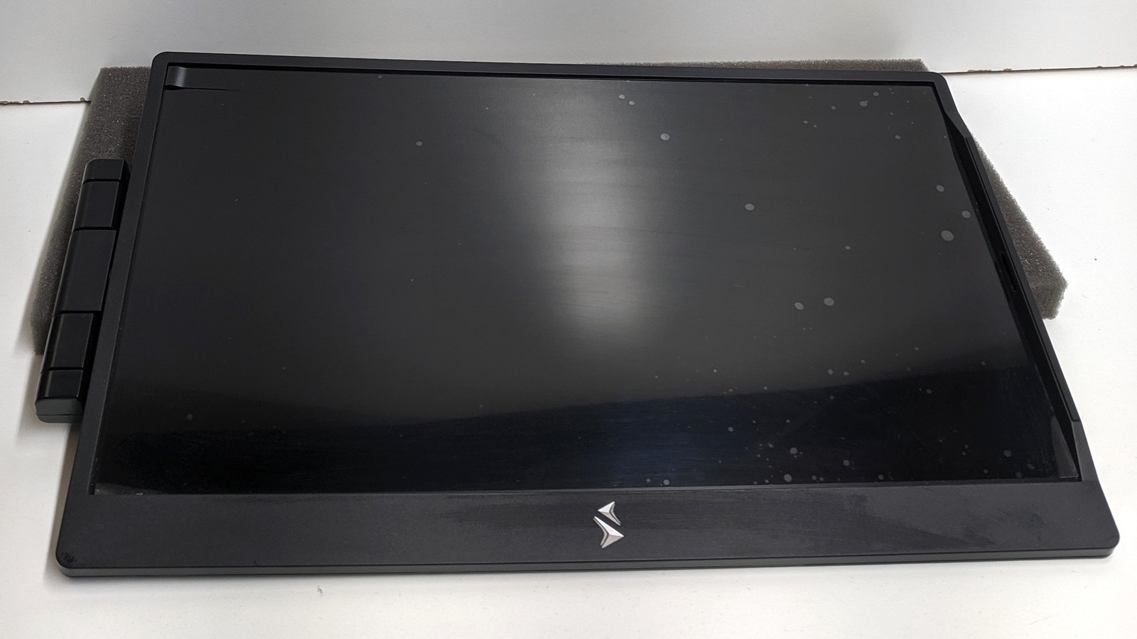 SideTrak Swivel Series 14 Full HD LCD Monitor