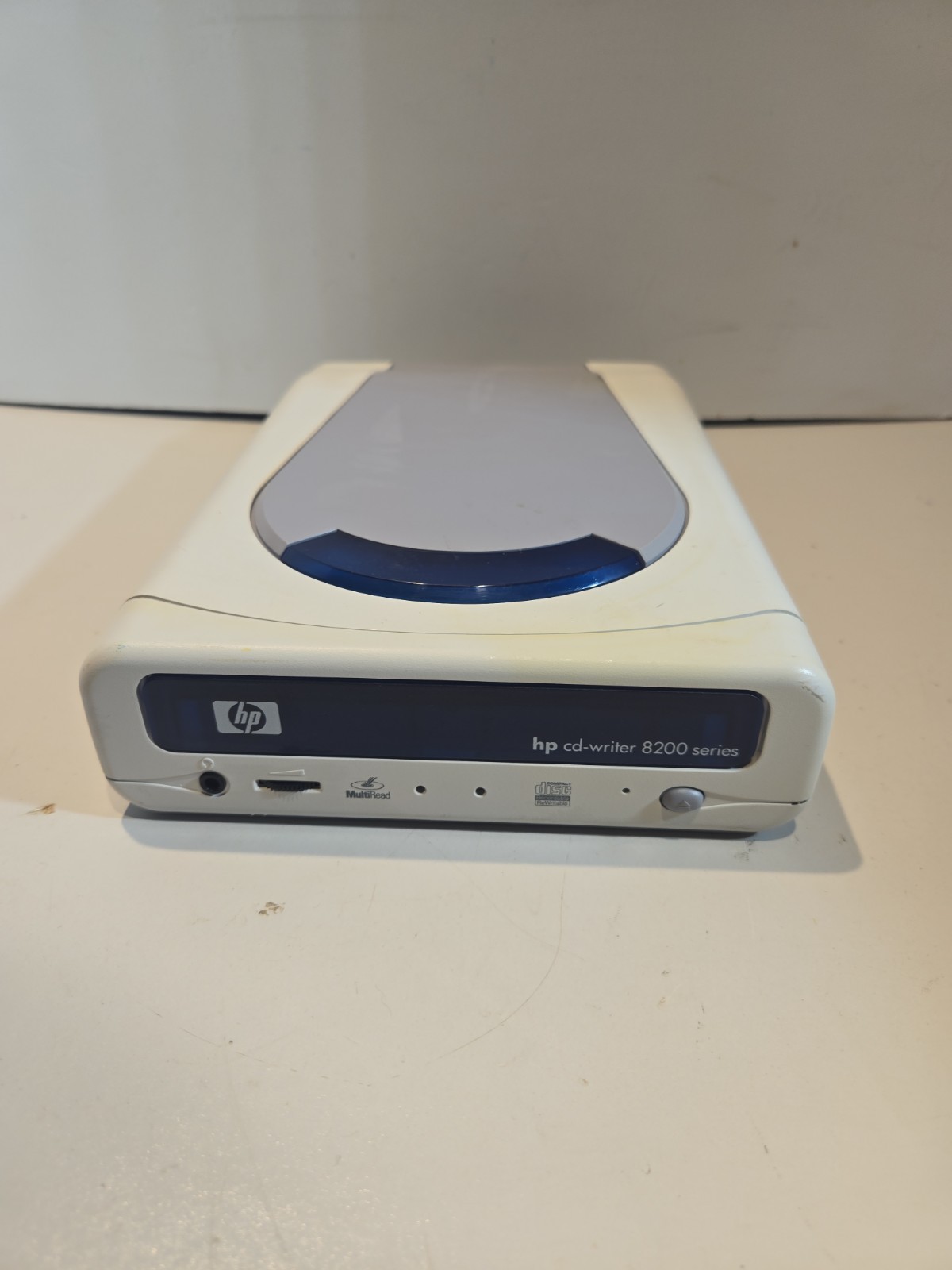 Hewlett Packard HP CD-Writer 8200 Series 8220E/8230E External CD Drive Untested 