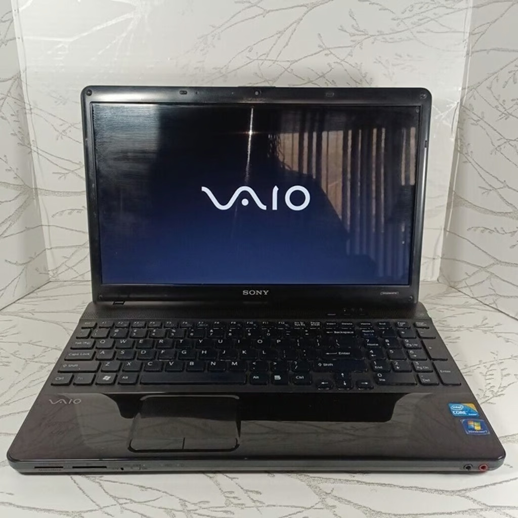Sony Vaio PCG-71318L Laptop 4GB RAM/500 GB HDD (Tested) No Charger