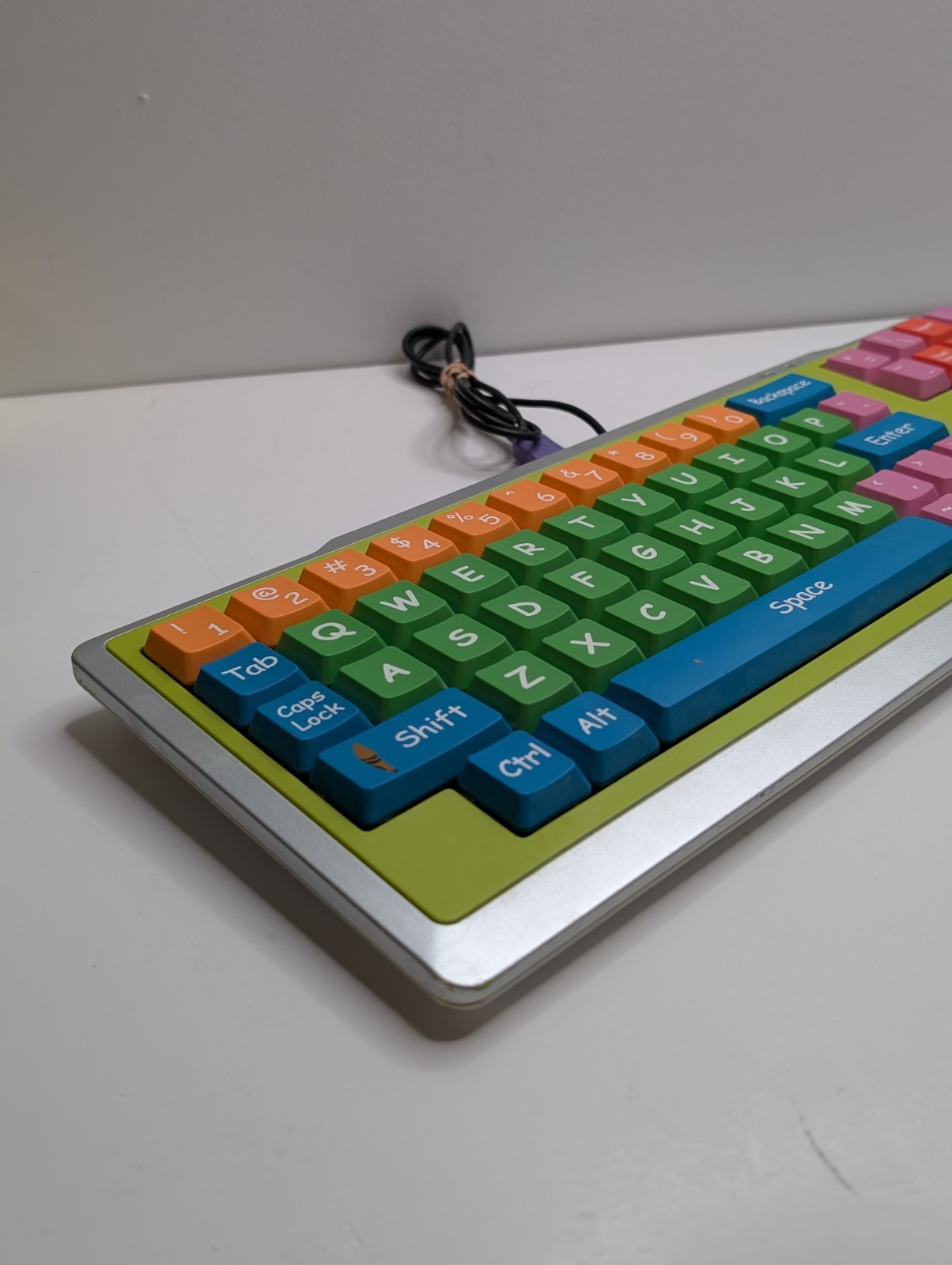 Crayola EZ Type Keyboard USB Big Key Sakar International 2009 for Kids Computer