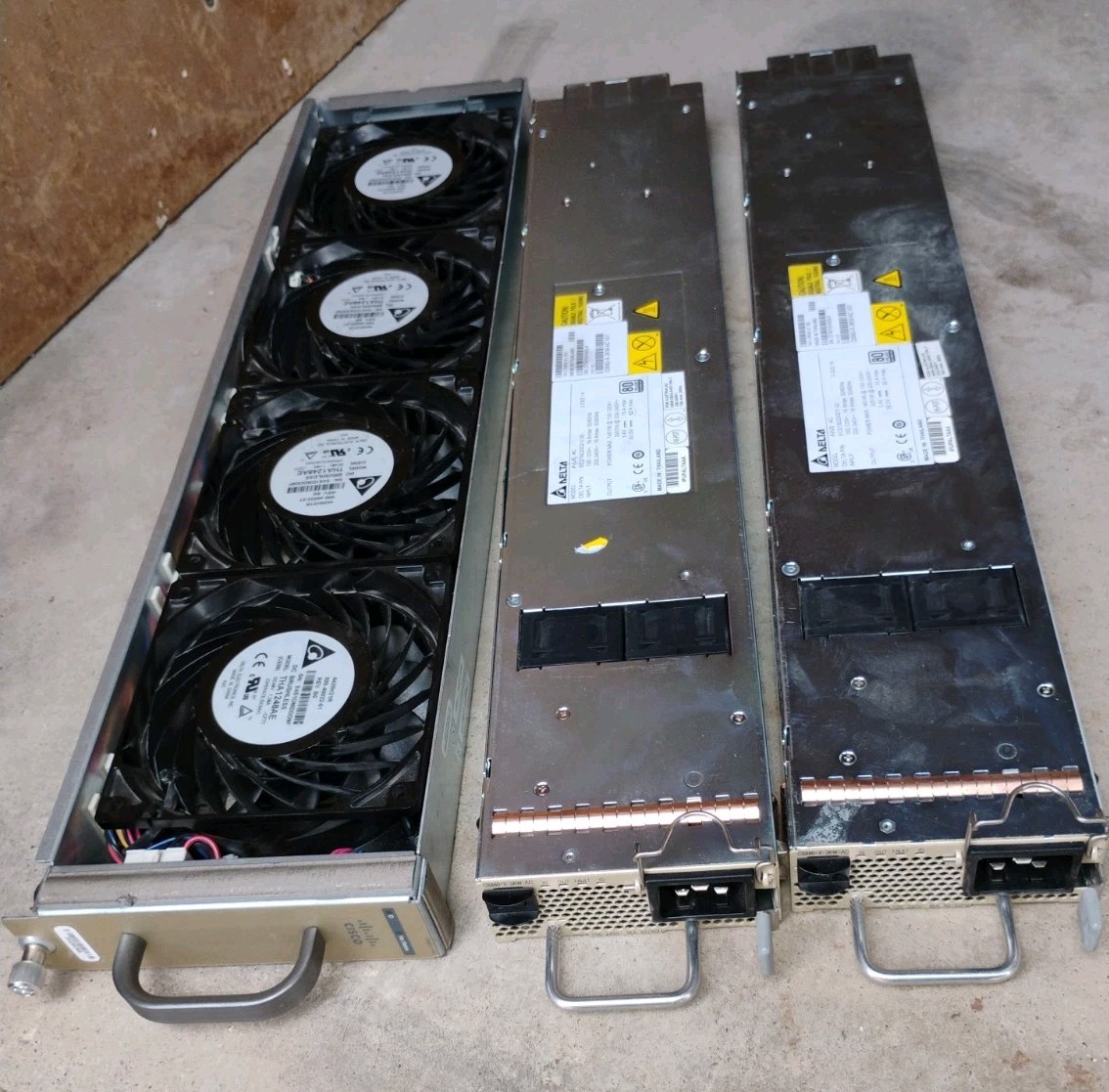 3 Lot Cisco Delta Avus AC DS-CAC97-3KW V01 3051W &  Power Supply