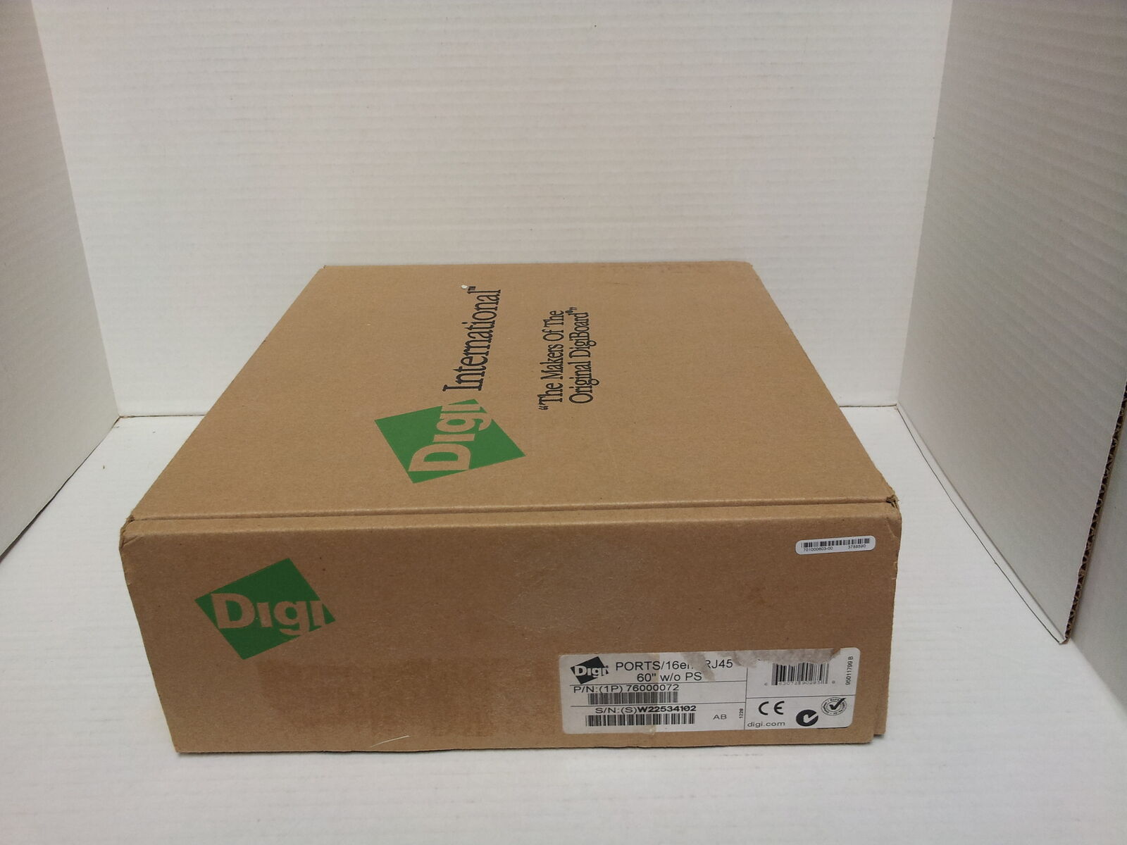 New Digi 50001077-01 16 Port RJ-45 Xem Box w/Cable New Open Box (1 Available)