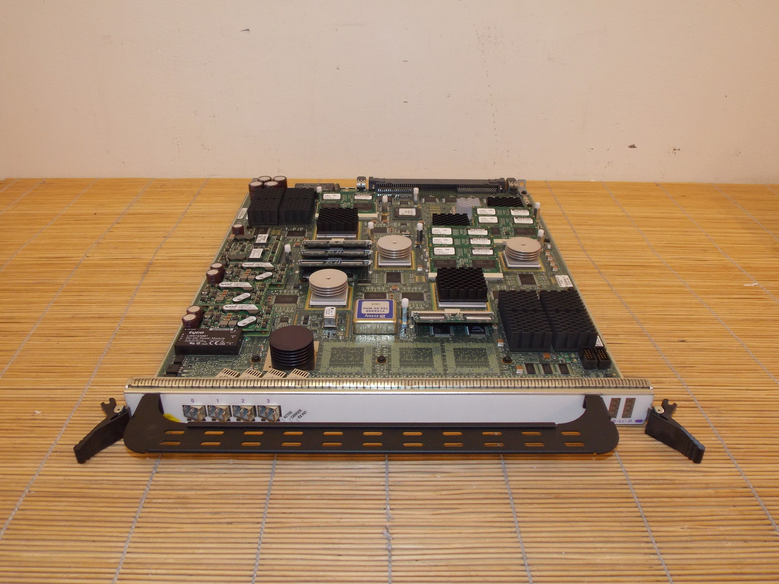 Cisco 4OC3X/POS-IR-LC-B 4-port OC-3/STM-1 POS line card IR optics (Engine 3)
