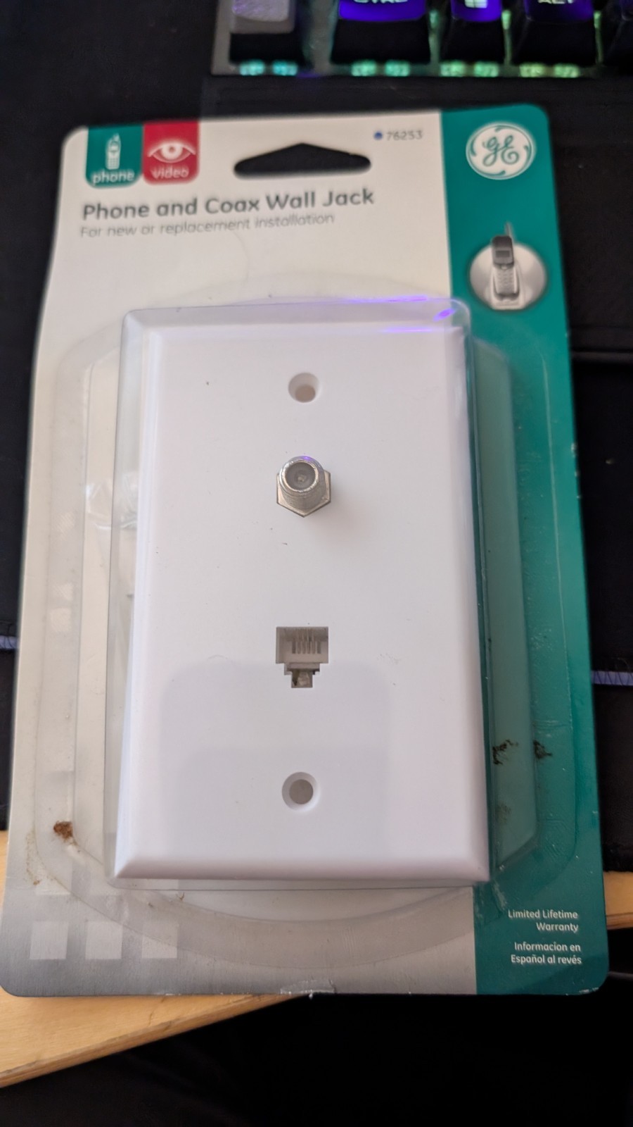 New GE Coax and Phone Wall  Jack - White with cables