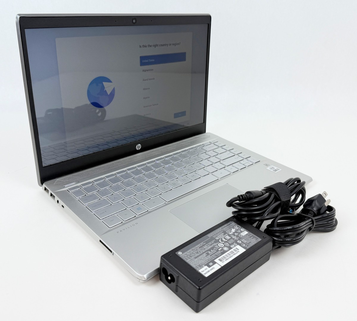 HP Pavilion 14-ce3064st 14" HD i5-1035G1 8GB 128GB SSD W11H - Read