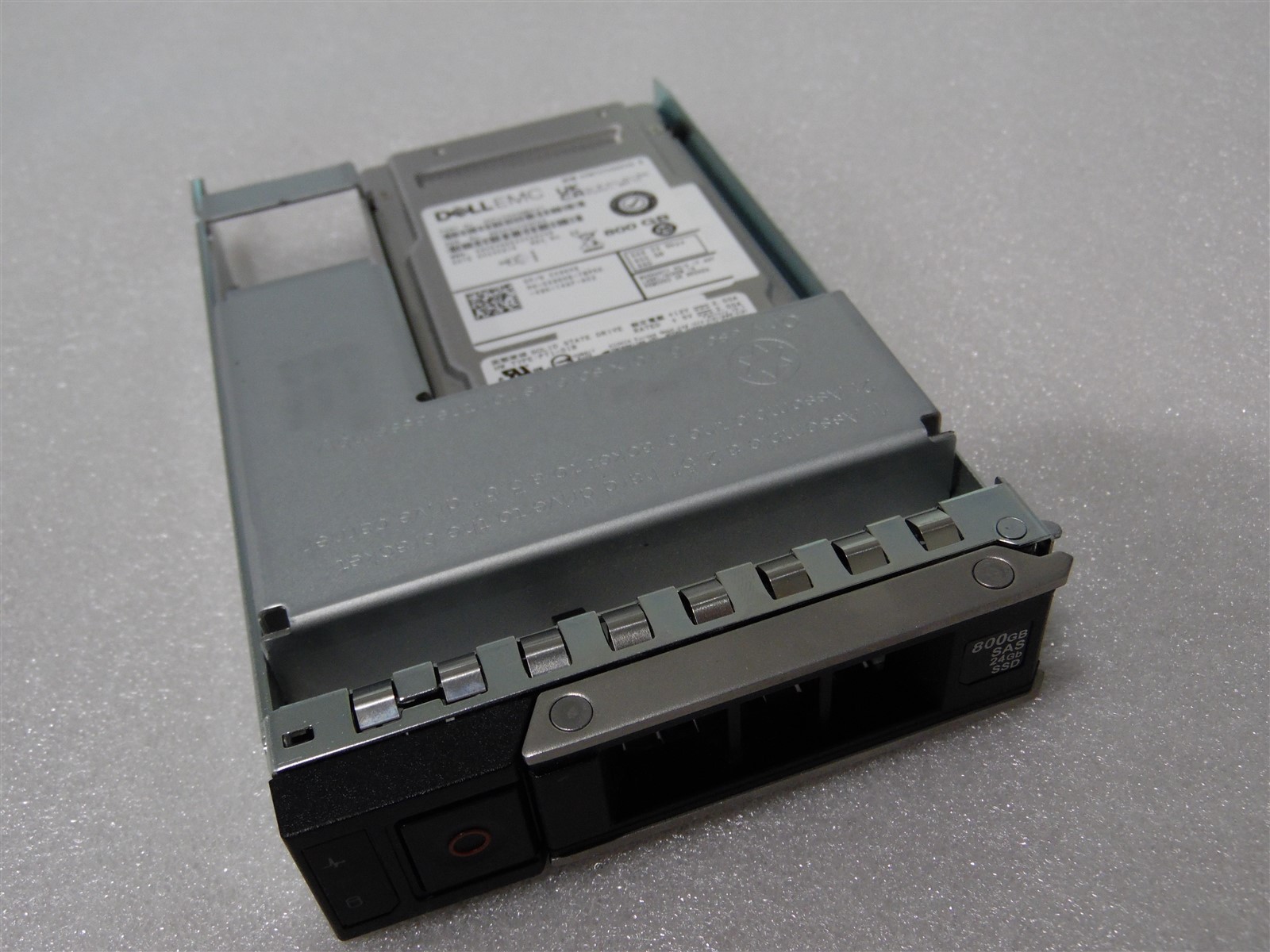 DELL EMC 800GB KPM7XVUG960G ENTERPRISE MIXED USE 24Gbps SSD X96H8