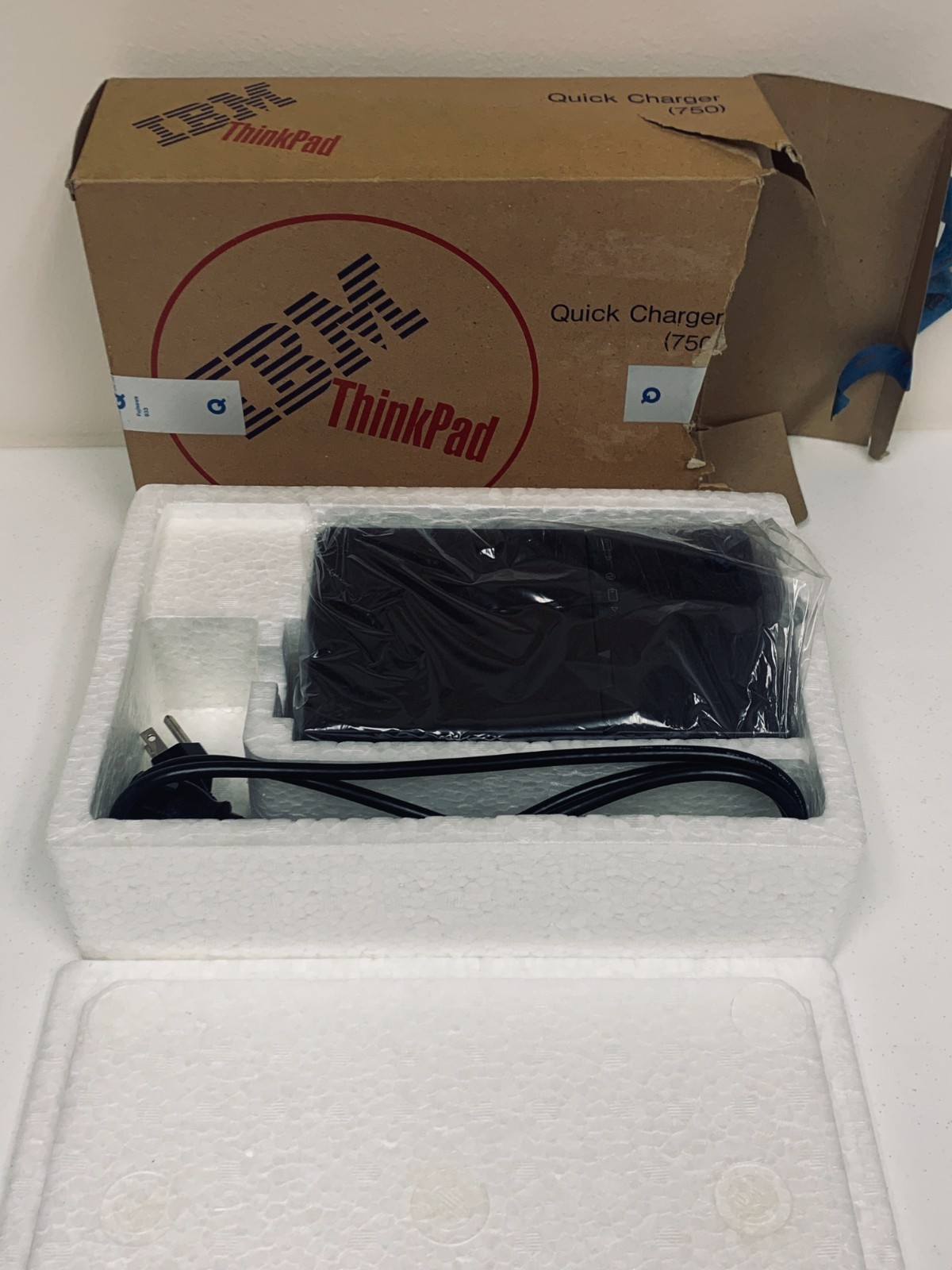 NEW/OTHER OPEN BOX IBM THINKPAD QUICK CHARGER (750)