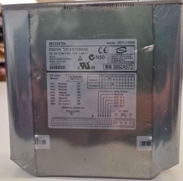 NEW Sony SDT-11000 DDS-4 DAT Tape Drive 20GB/40GB SCSI 68-pin NOS Sealed Bag
