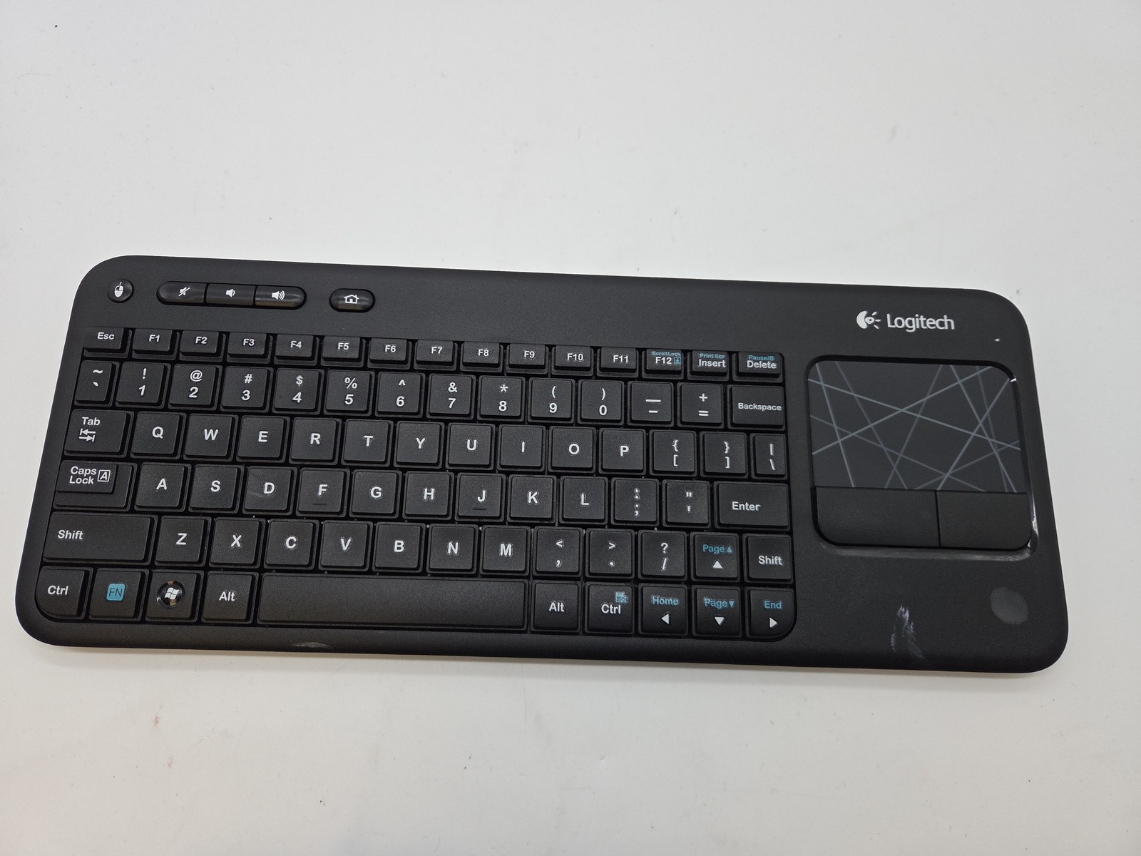Logitech K400 Wireless Keyboard for PC/TV/Laptop w/Touchpad NO RECIEVER