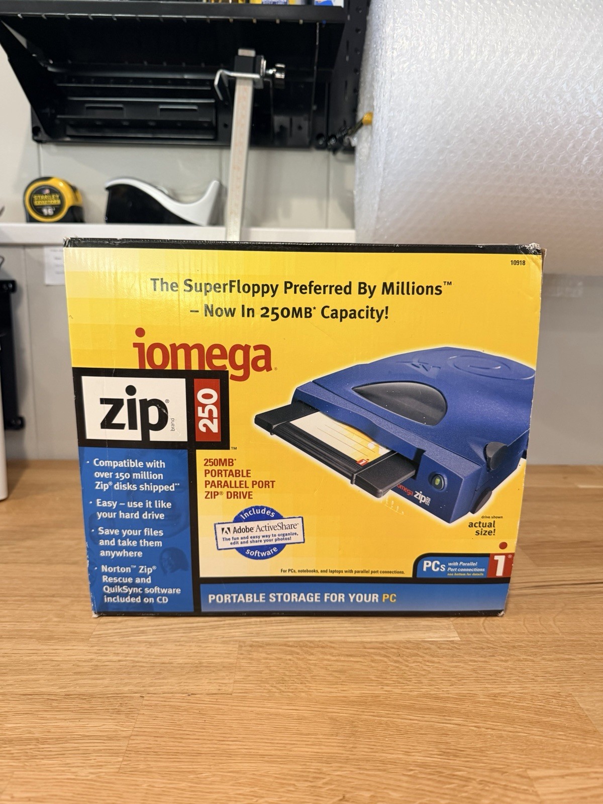 Iomega Zip 250 250MB External Portable Zip Drive, Parallel Port, Blue