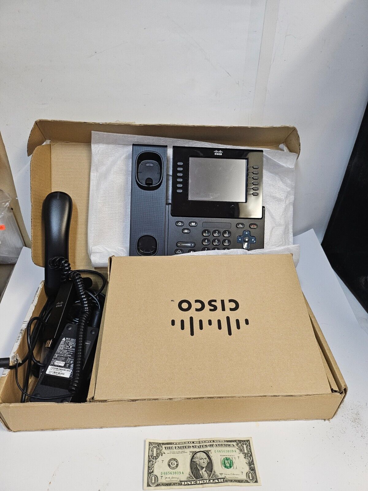 Cisco CP-9971 6-Line Color Touchscreen USB Unified IP Phone CP-9971-C-K9