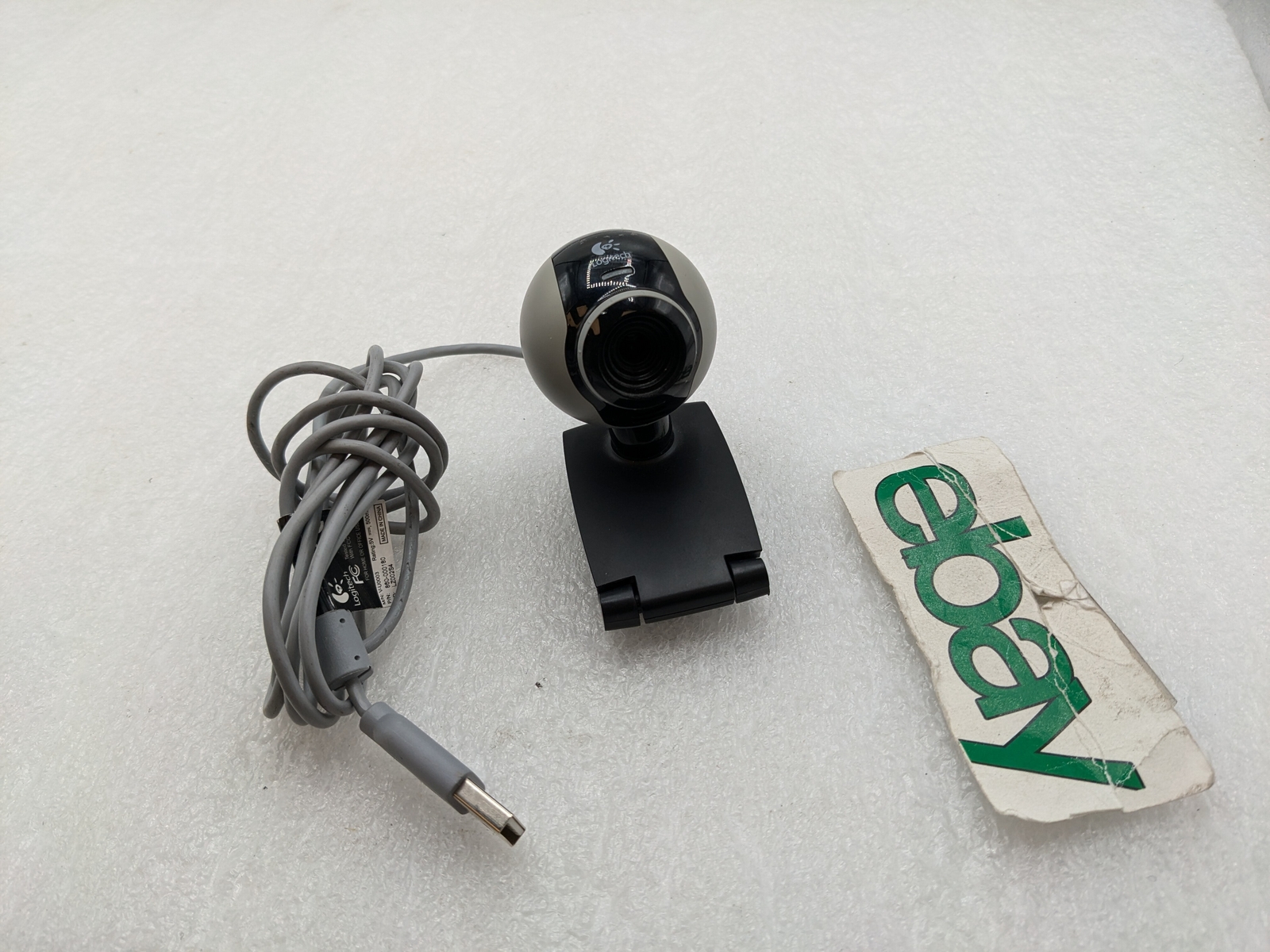Logitech C250 (V-U0003) 1.3 MP USB Wired Clip-on Webcam w/ Built in Microphone