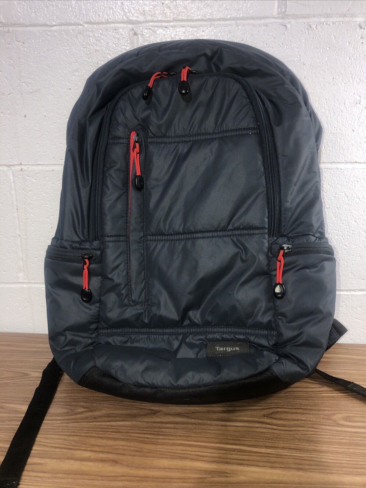 Targus Crave II  laptop backpack 17 Clean And Nice
