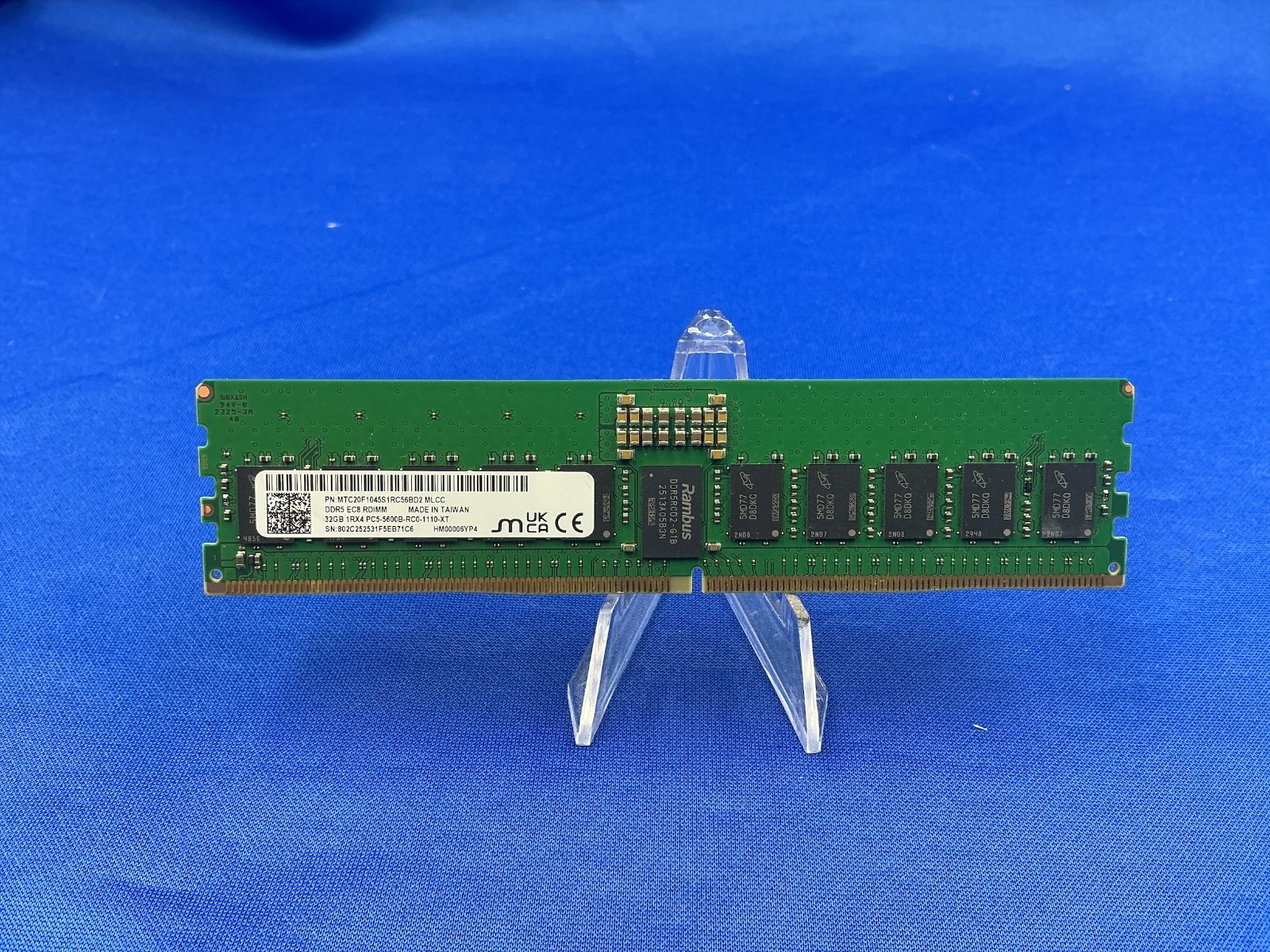 MTC20F1045S1RC56BD2  MICRON 32GB (1x32GB) 1Rx4 PC5-5600B MEMORY