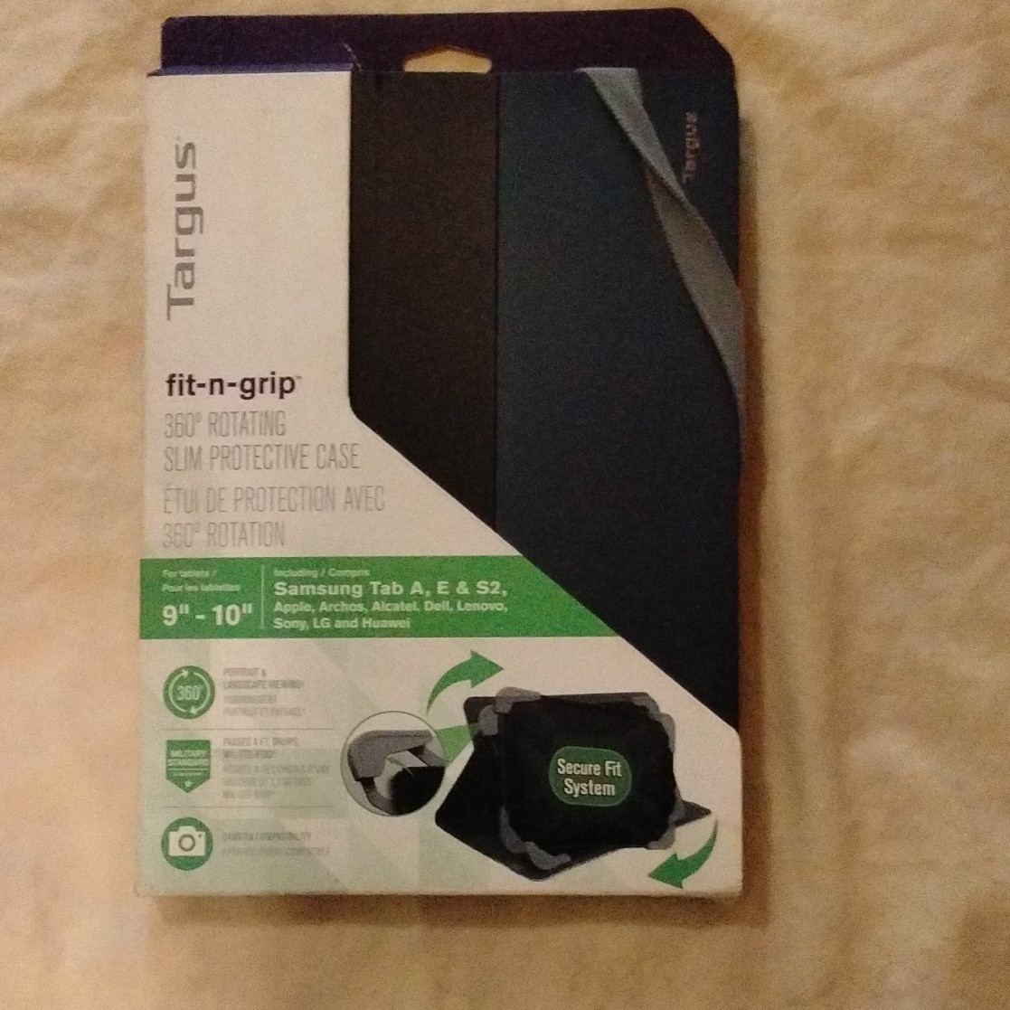 Targus fit-n-grip 360° Rotating Slim Protective Case for 9-10" Tablets, Black