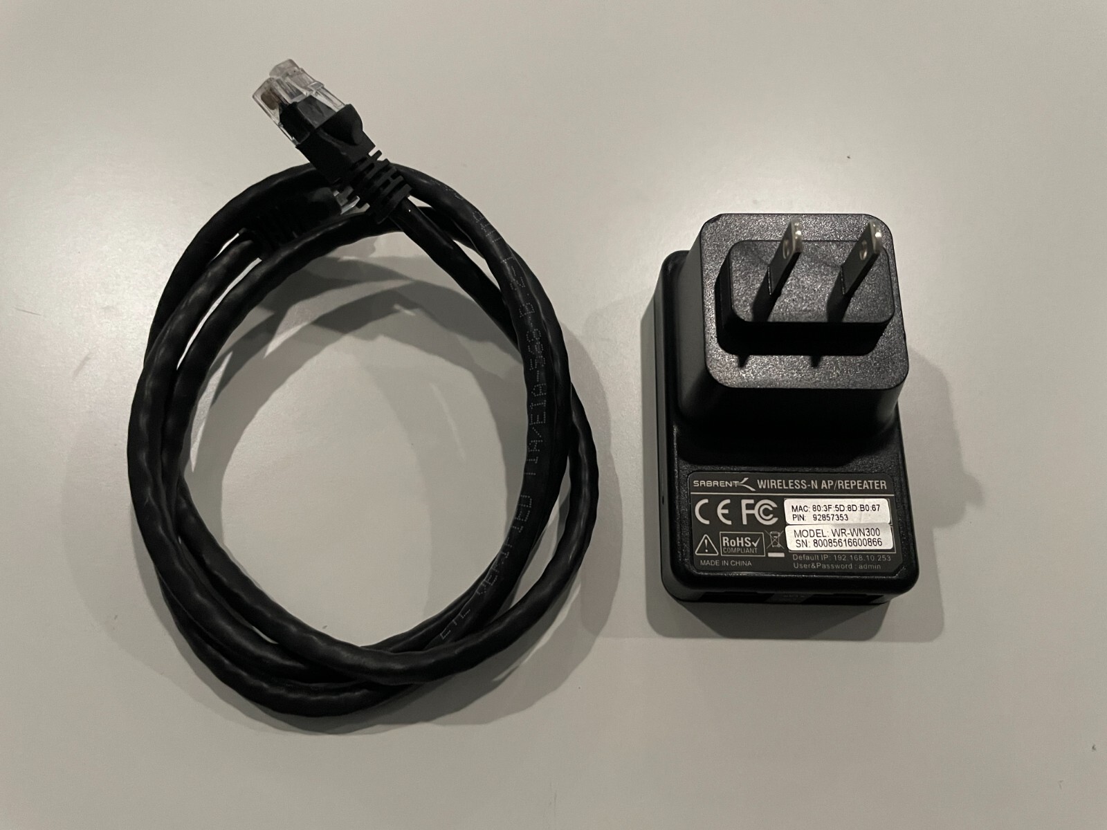 Sabrent wr-wn300 Wi-Fi Range Extender 300mbps 2.4GHZ 801.11N Repeater