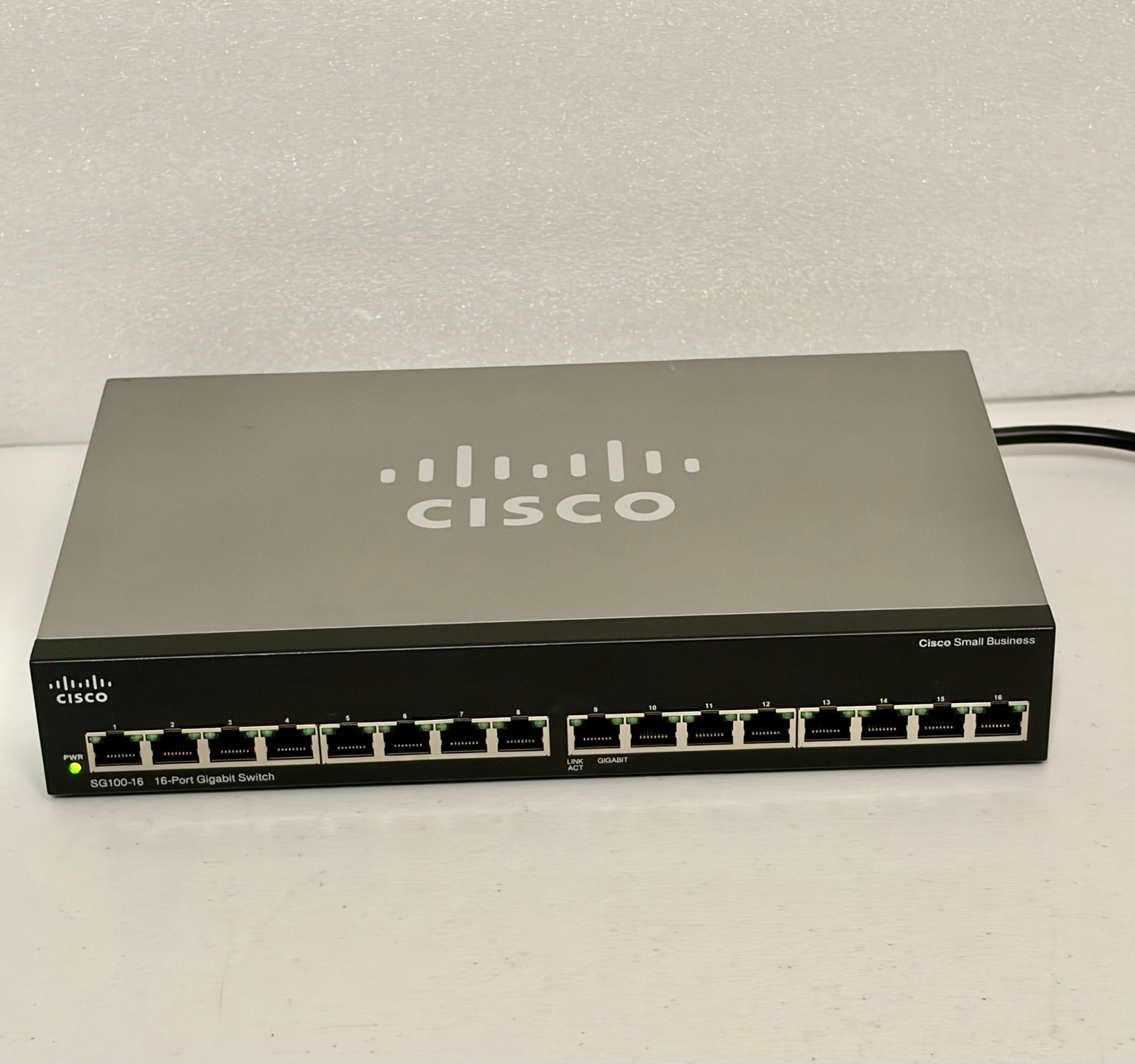 Cisco SG100-16 V2 16-Port Gigabit Ethernet Unmanaged Switch Tested w/ Power Cord