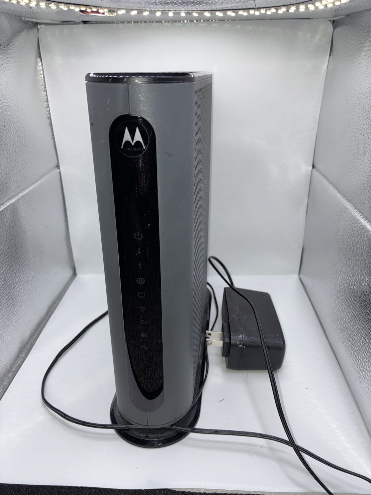 Motorola MG8702 DOCSIS 3.1 Cable Modem Router (FACTORY RESET)