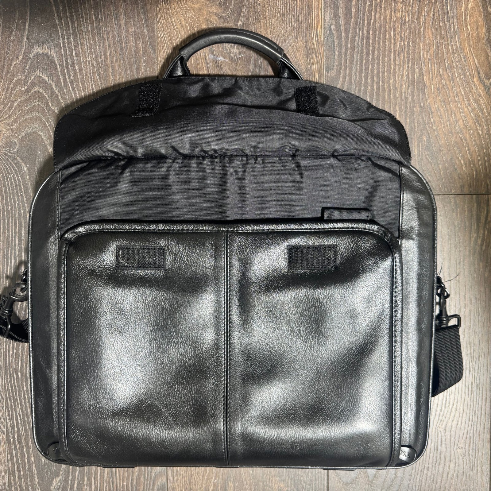 DELL Black Leather Executive Brief Case Laptop Travel Bag Office (17x13)