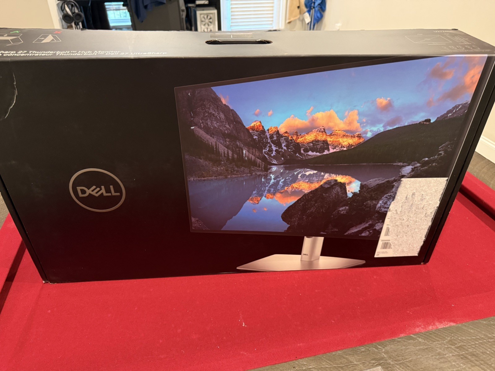 Dell U2724DE 27-Inch QHD (2560 x 1440) UltraSharp Thunderbolt Hub Monitor