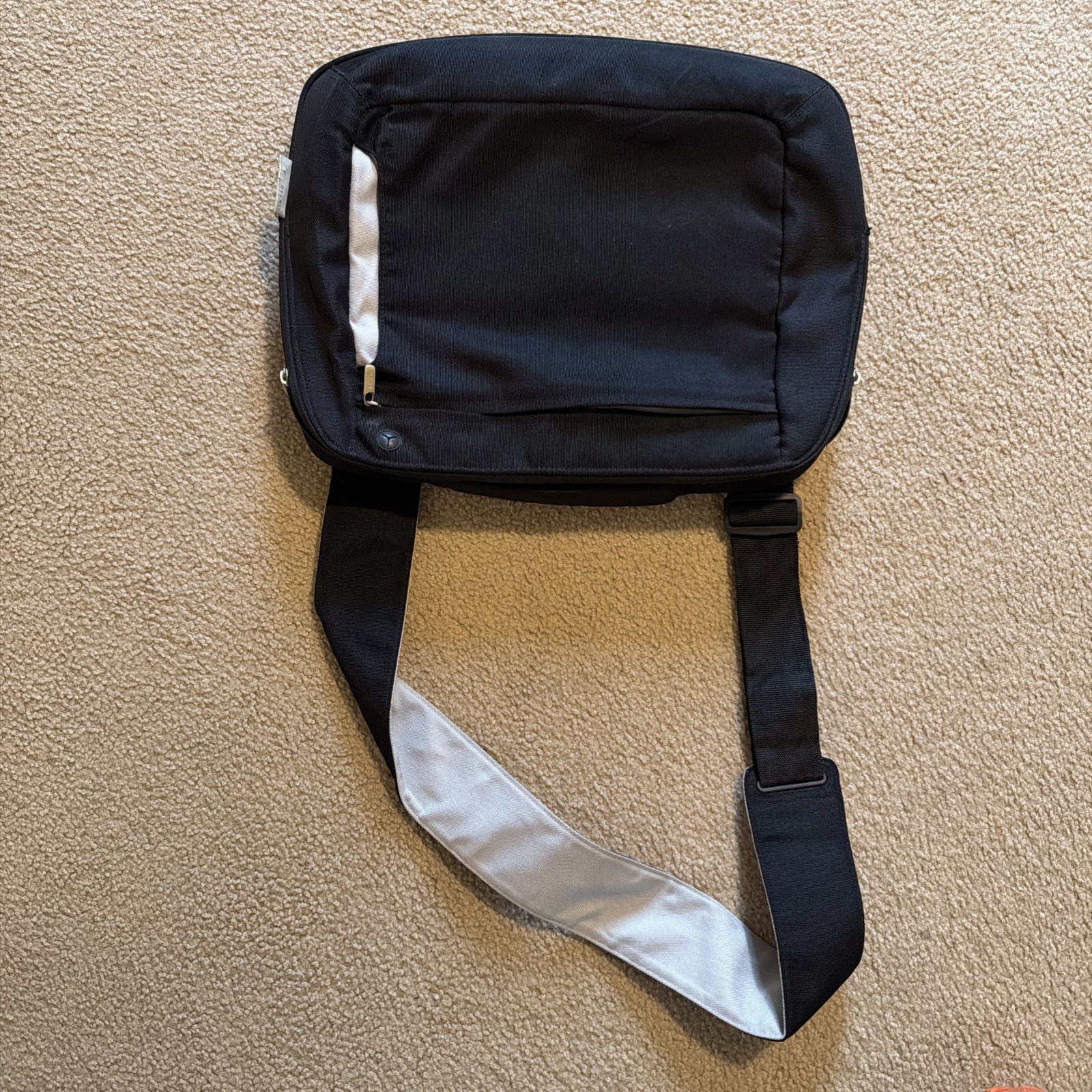 Laptop Messenger Bag