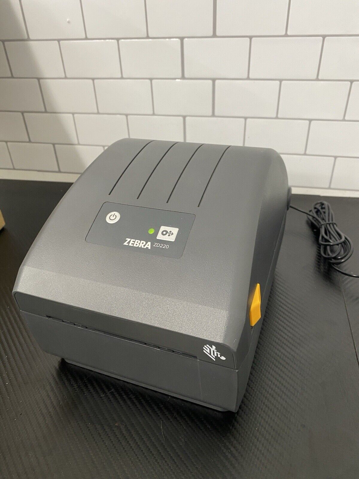  Zebra ZD220d - ZD22042-D01G00EZ Barcode Label Printer