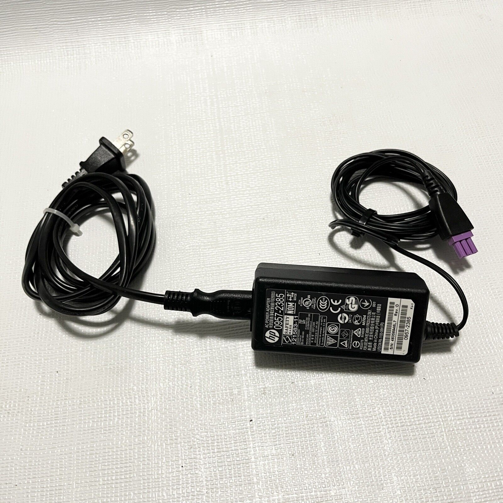 Genuine HP 0957-2385 AC Adapter Power Supply