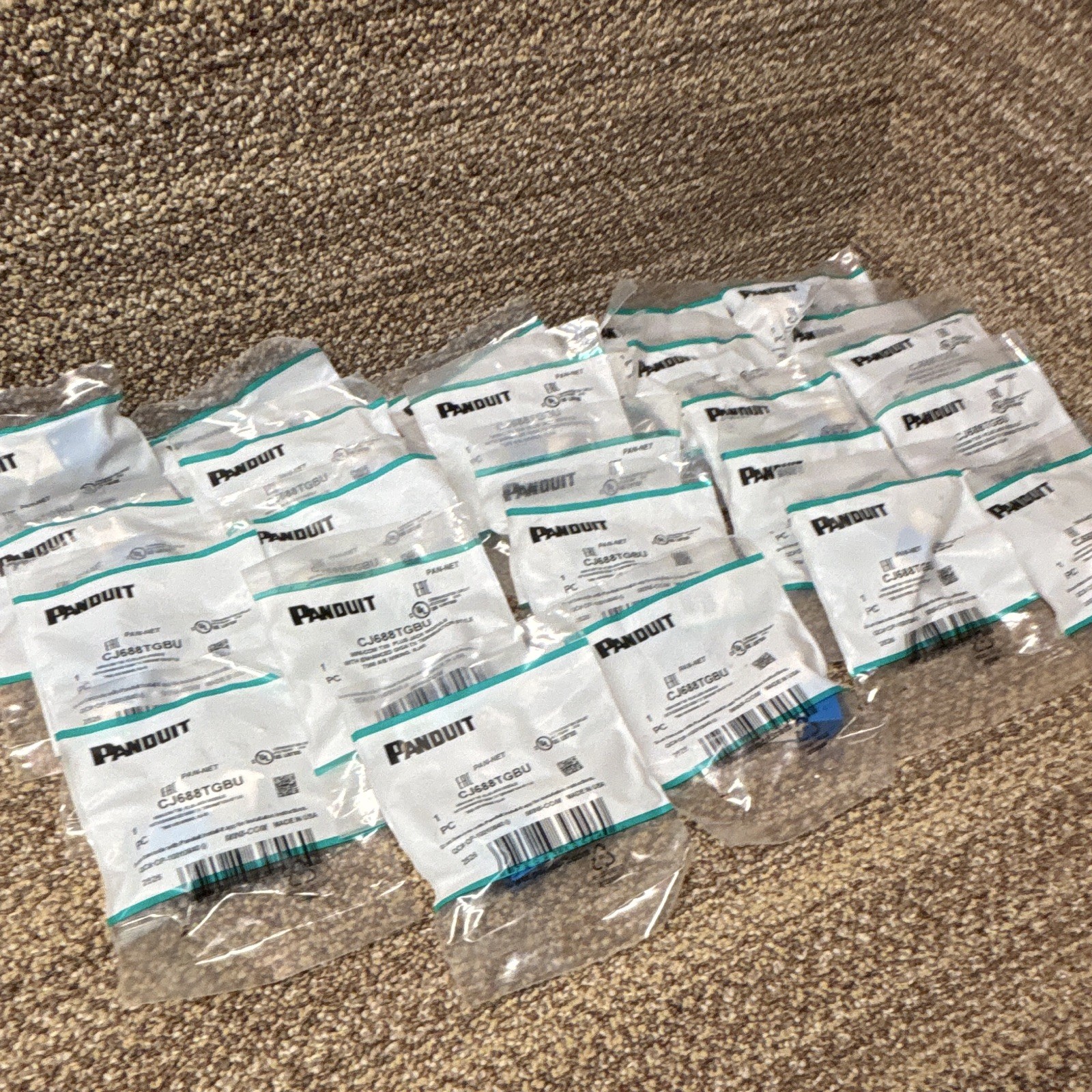 Lot of 24 Panduit Mini-Com TX6 Plus CJ688TGBU RJ-45 Jack Module, Blue/White