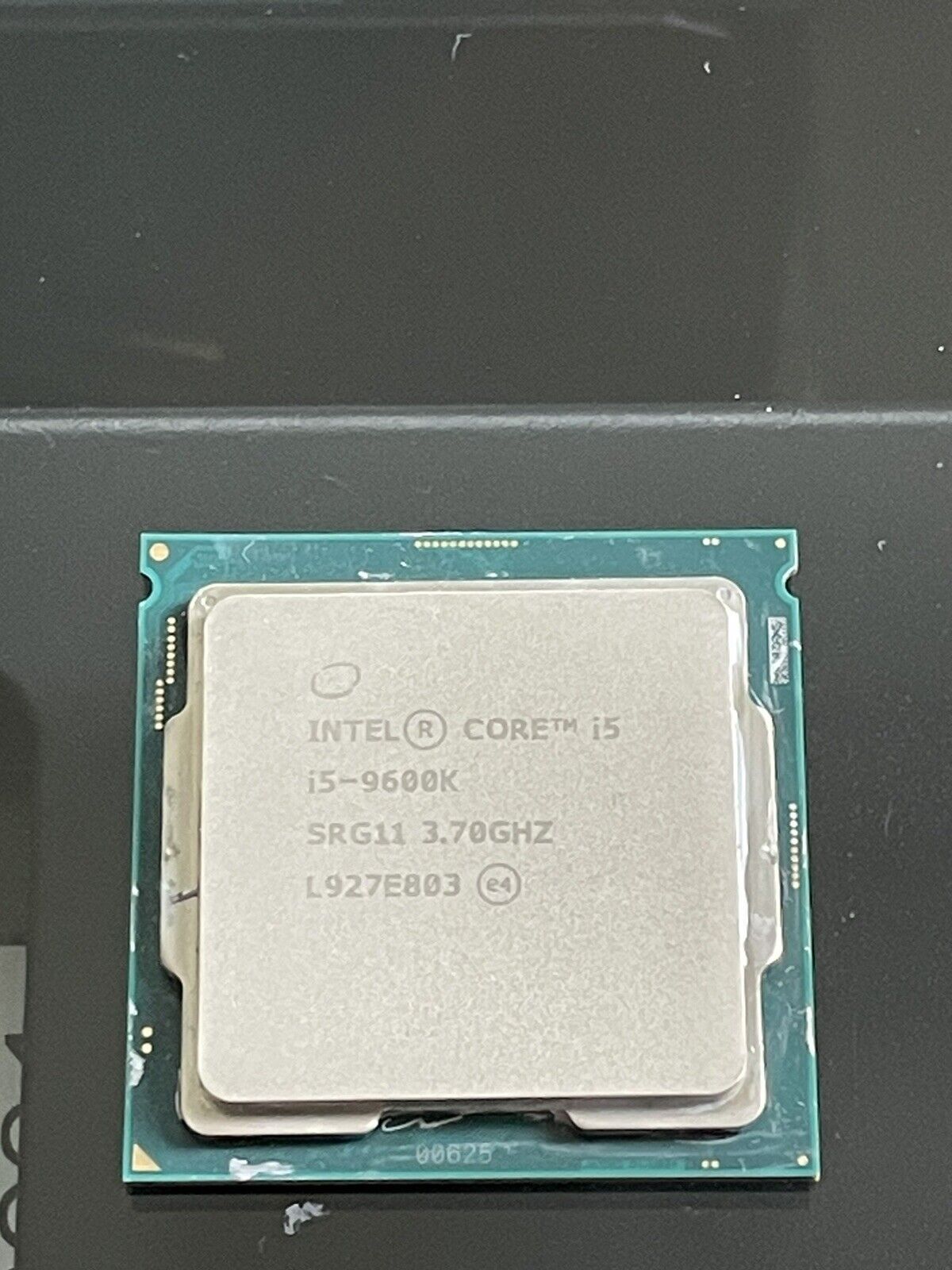 Intel Core i5-9600K 6-Core Processor (SRG11)