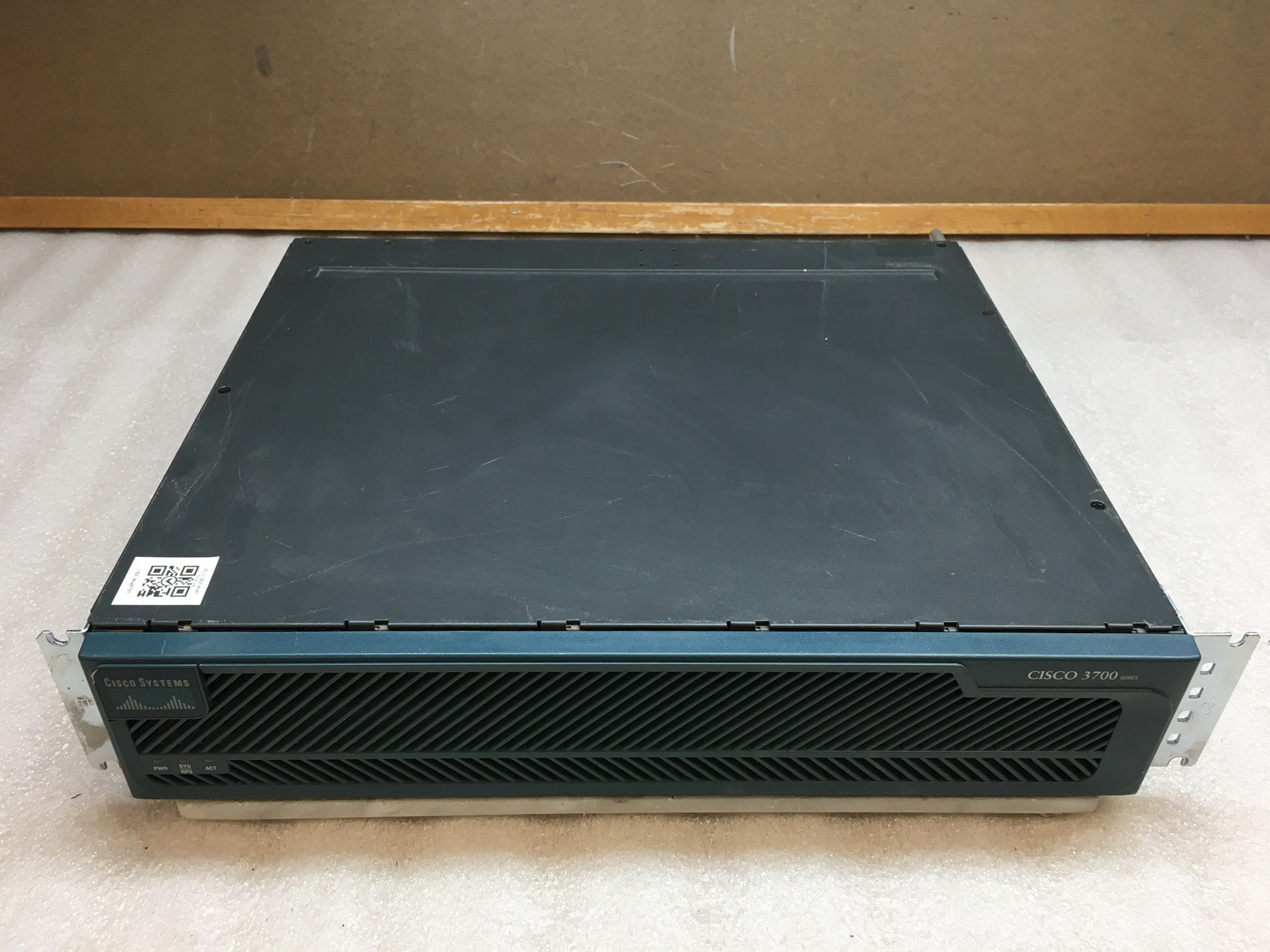 Cisco 3700 Series Modular Network Router With Rack Ears No Compact Flash