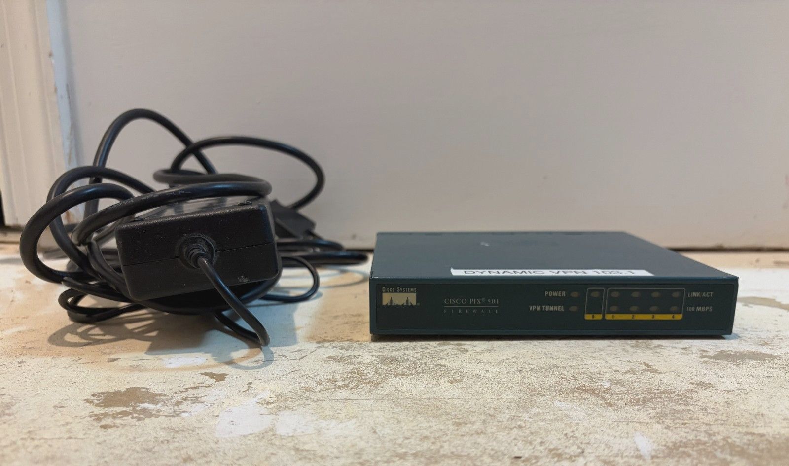 Cisco Pix 501 Adaptive Security Appliance With Power Supply