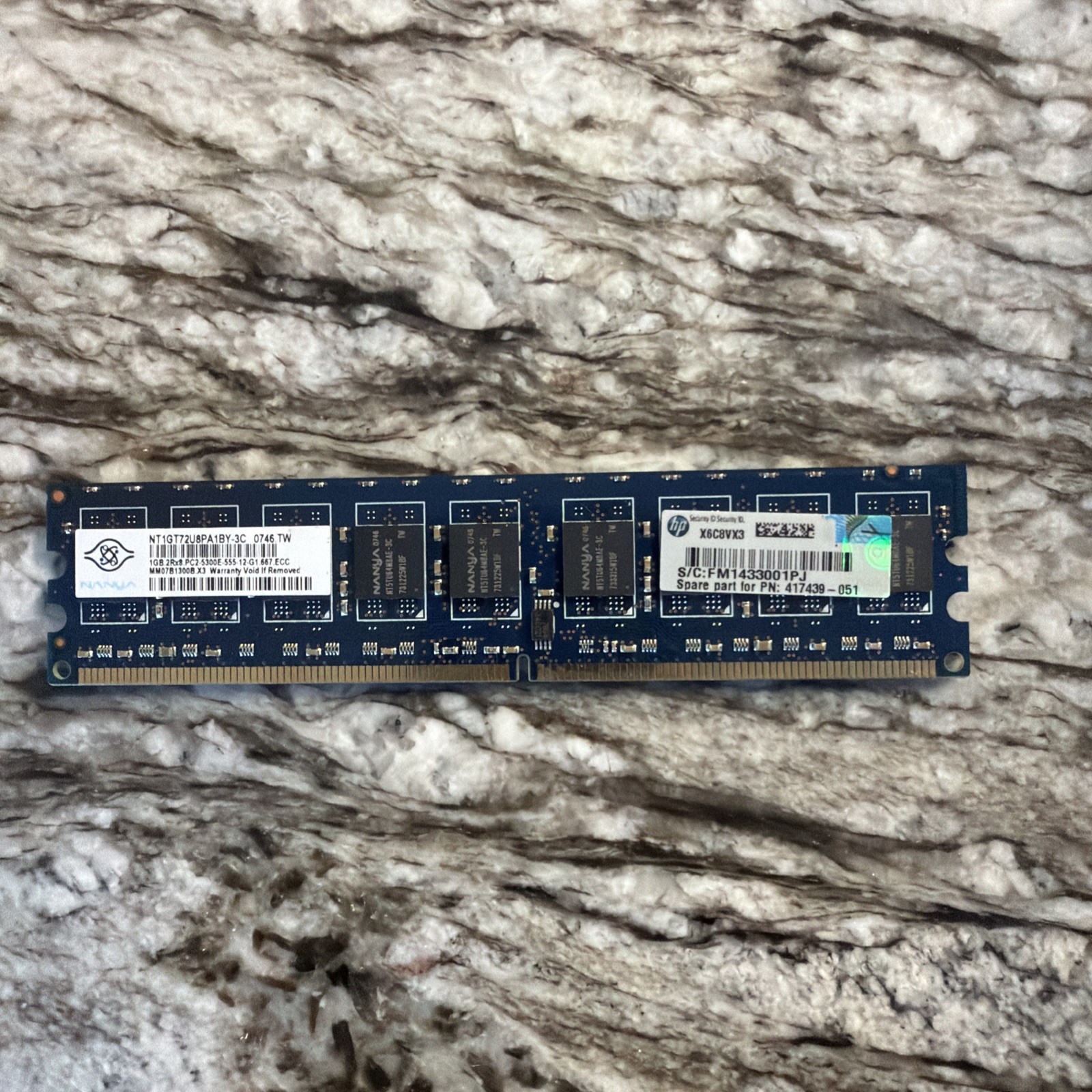Nanya 1GB DDR2 667MHz Memory Stick NT1GT72U8PA1BY3C 