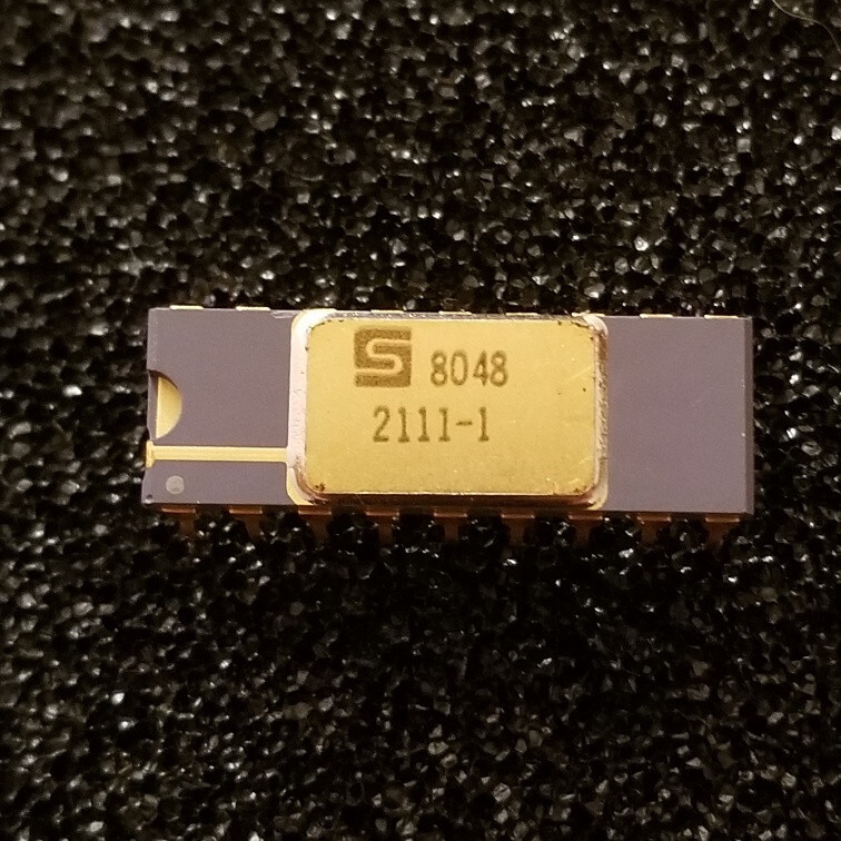 2111 Ram  SY2111- Synertek Vintage Gold Ram 256 X 4, nos, = C2111,AM9111 MCS-80