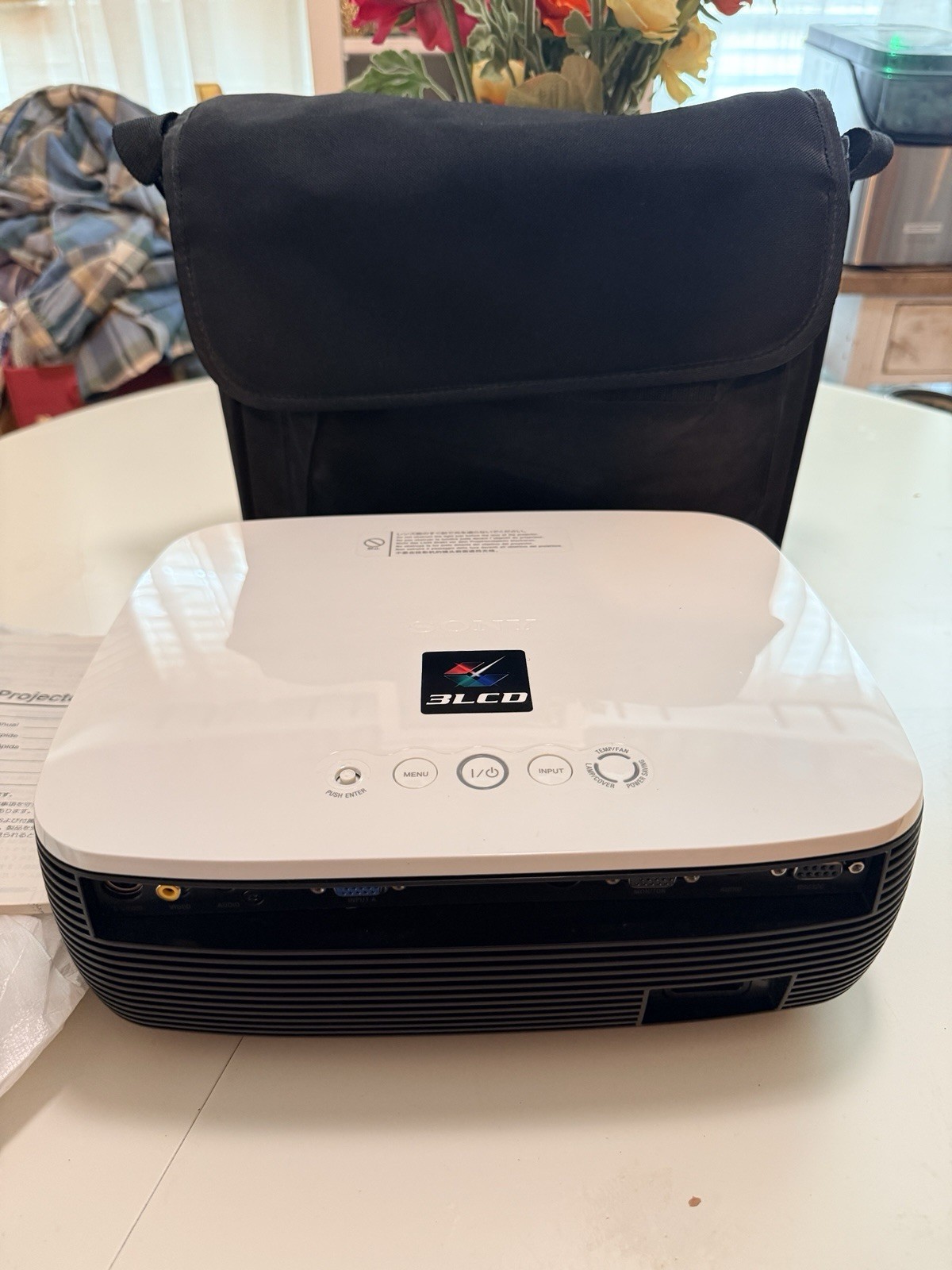 Sony VPL-ES3 LCD SVGA 800x600 2000 ANSI Lumens Portable Projector Remote