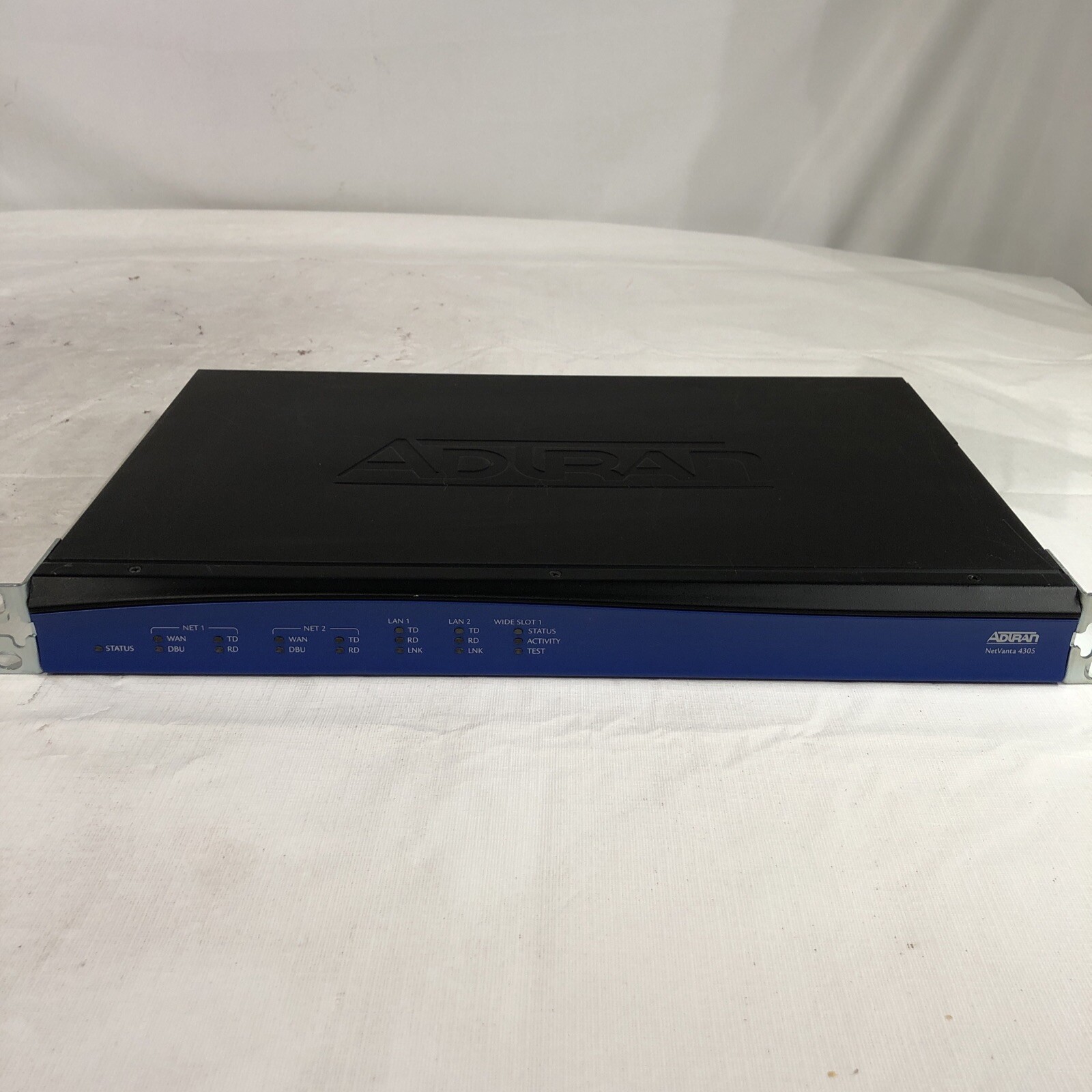 Adtran NetVanta 4305 1202890E1, Rack Mountable