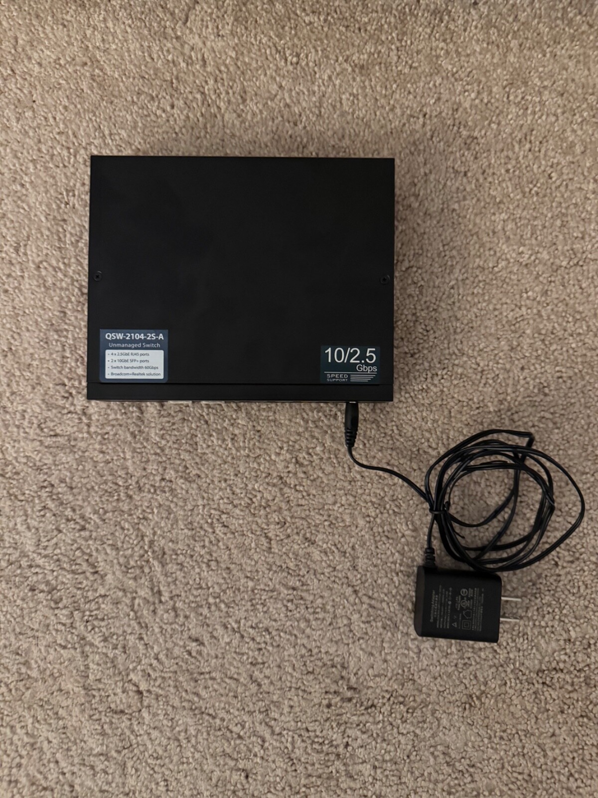 QNAP Desktop QSW-2104-2S-A, Unmanaged Switch, 4 port 2.5Gbps auto negotiation