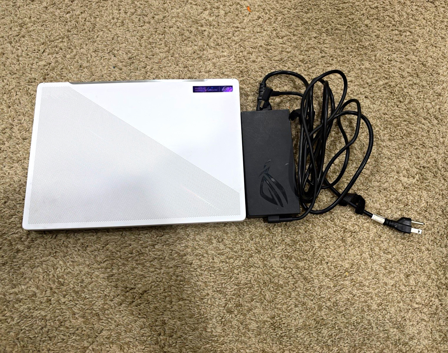 ASUS ROG Zephyrus G14 GA402RJ 14in Ryzen 9 16GB 1TB RX 6700S White