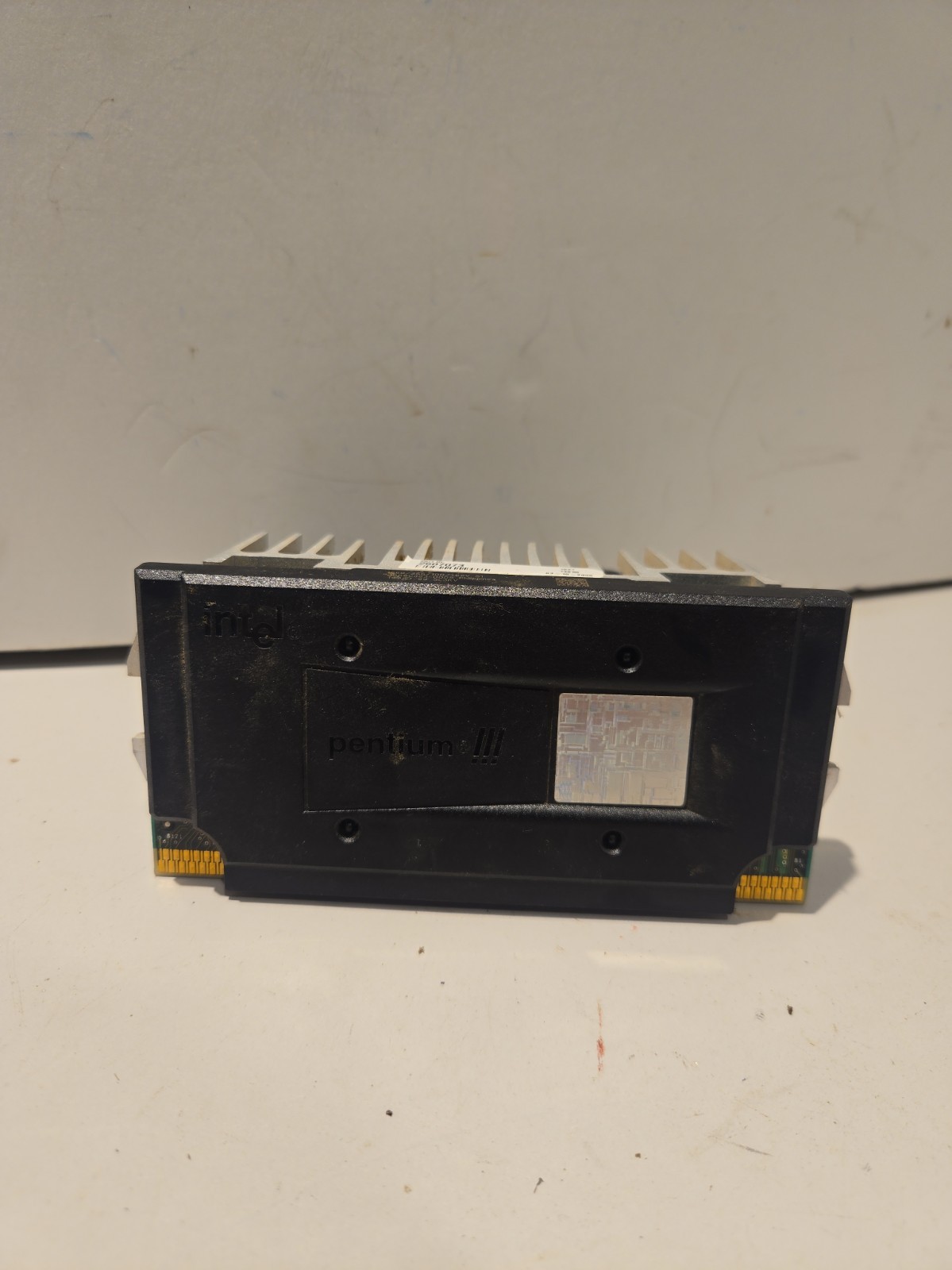 Vintage Intel Pentium III 650MHZ SL3NR SLOT 1 CPU 
