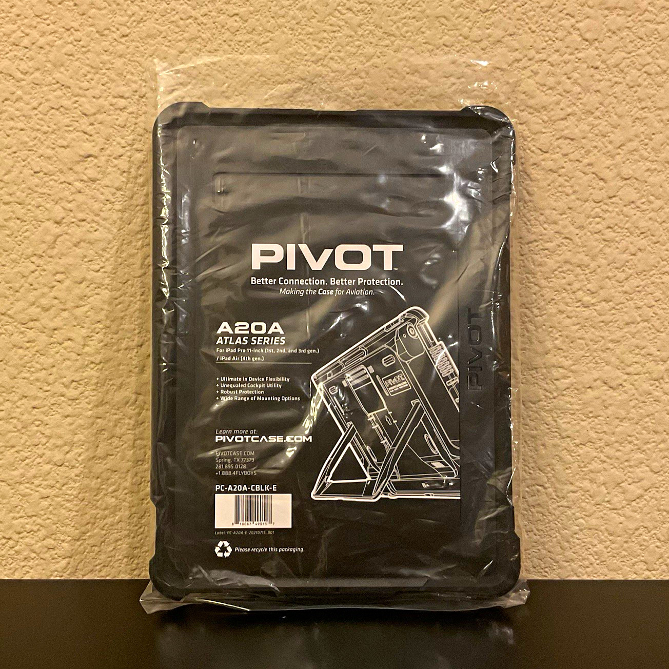 NEW PIVOT A20A Atlas Stand Case w/ Integrated Stand for iPad Pro 11" Black/Clear